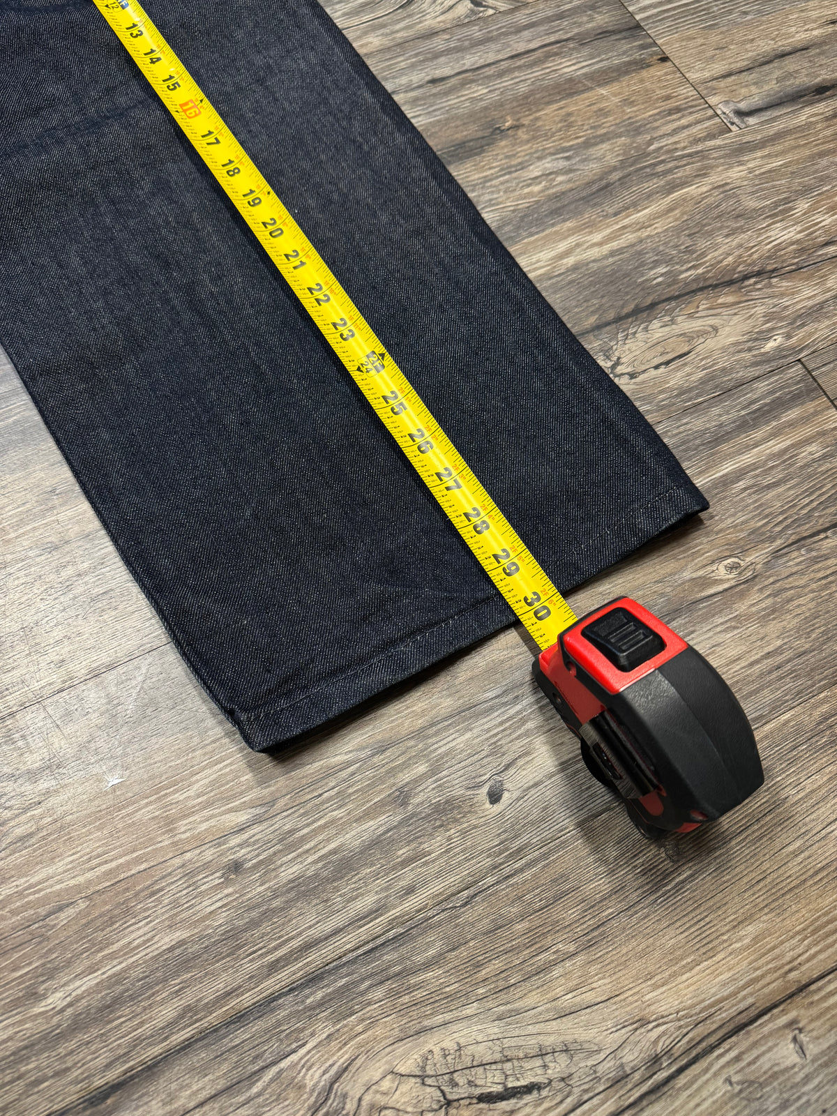 LEVI 569 DARK WASH DENIM POCKET DESIGN JEANS (33)
