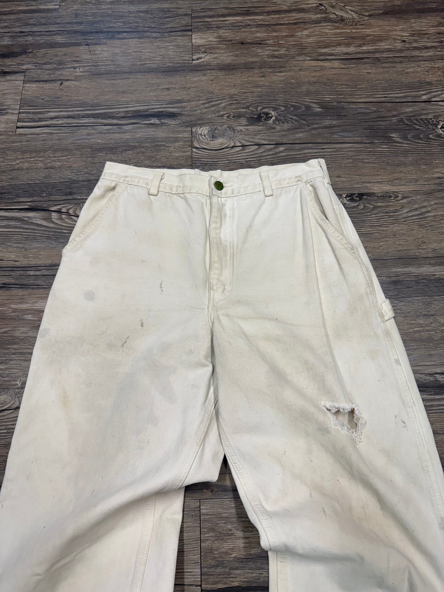 OSHKOSH VINTAGE OFF WHITE DISTRESSED JEANS (30)