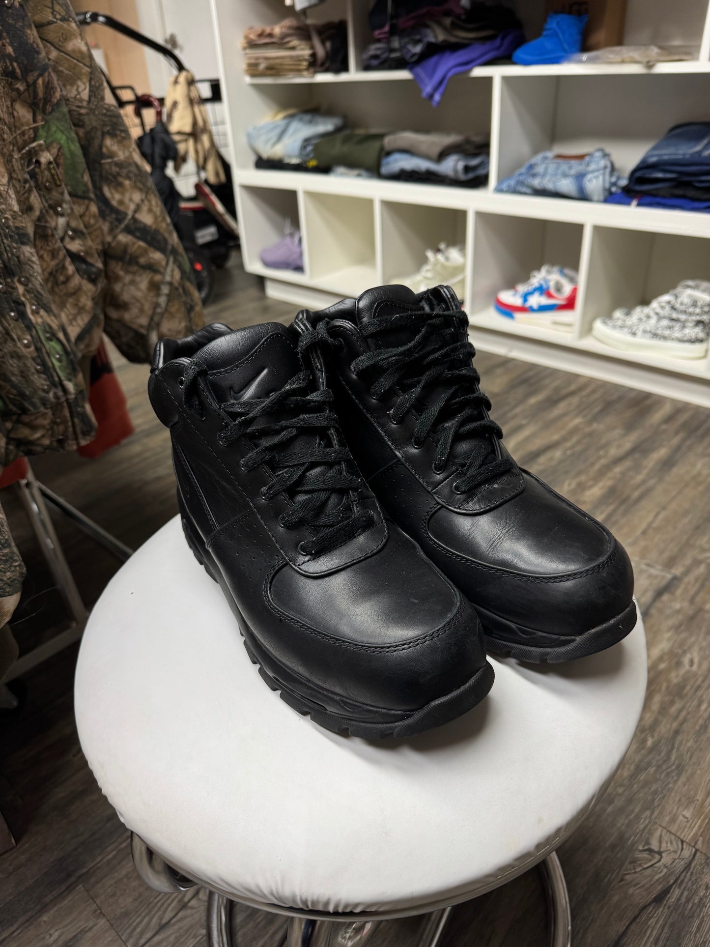 NIKE ACG BLACK GOADOME HIKING BOOTS (11)