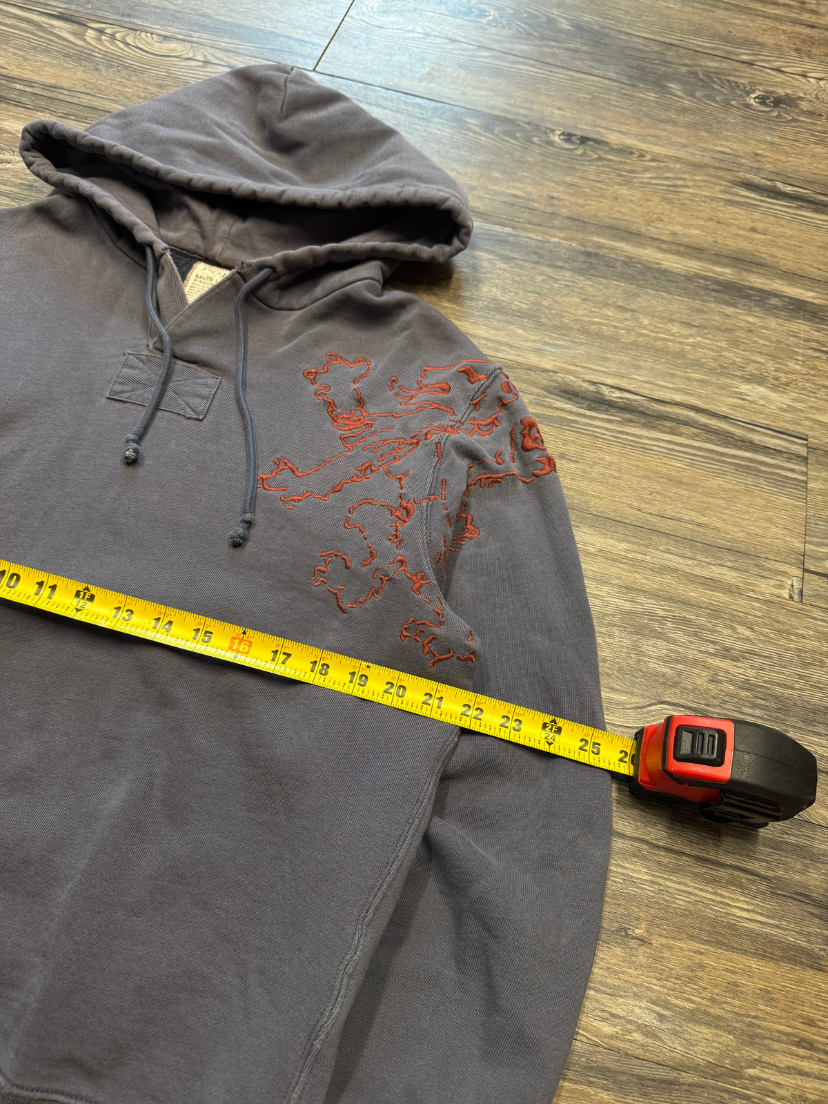 POLO RALPH LAUREN EMBROIDERED LION HENLEY HOODIE (M)