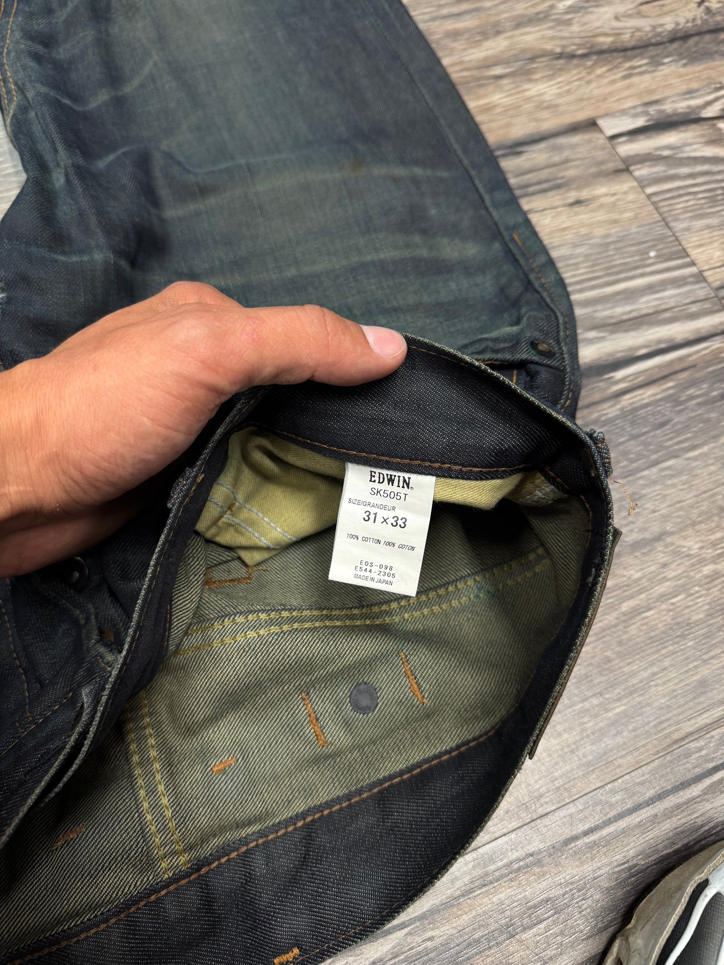 EDWINS INDIGO WASHED SELVEDGE REPAIRED JEANS (31x33)