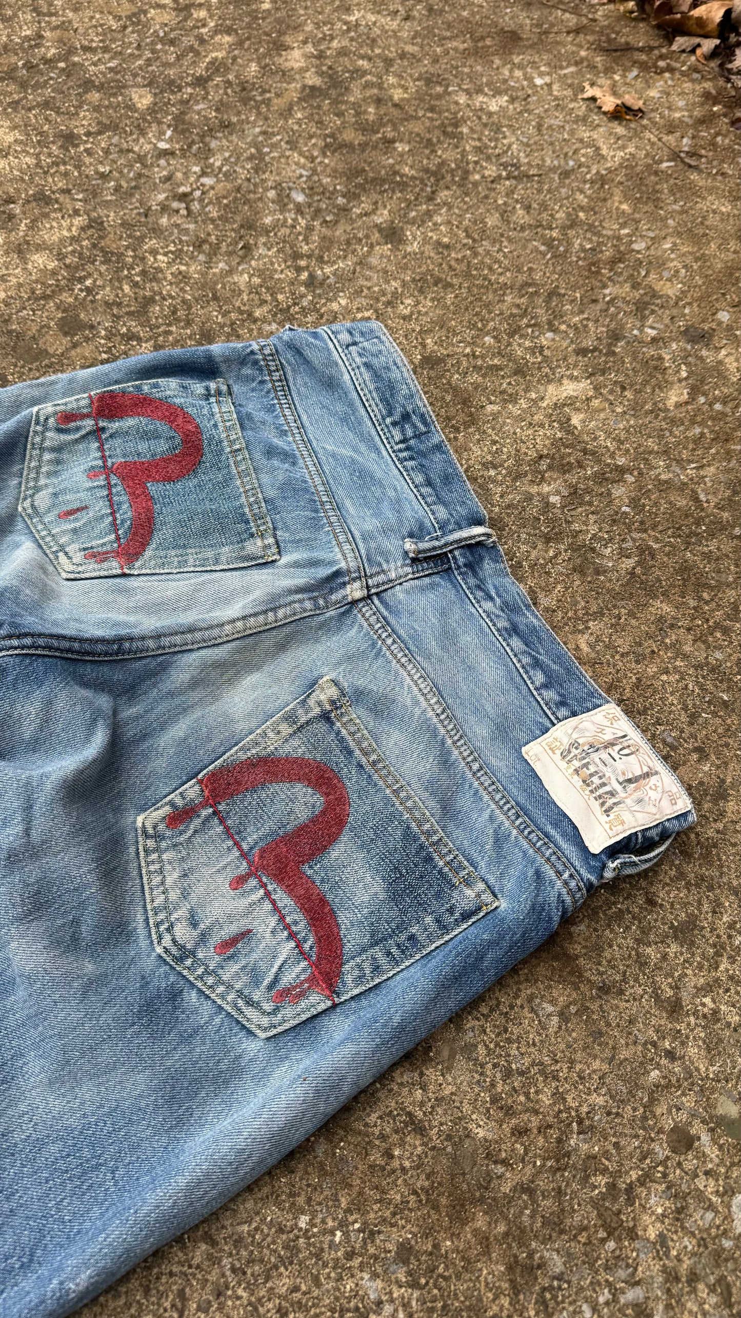 EVISU DISTRESSED & REPAIRED DENIMS (29)