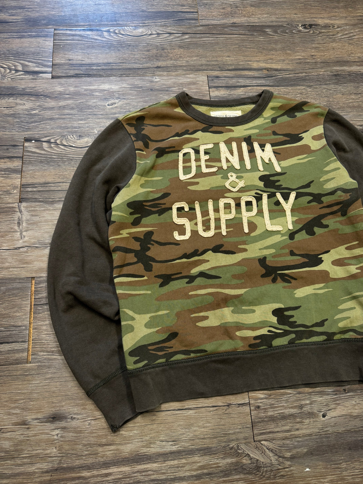 RALPH LAUREN DENIM & SUPPLY CAMO MIXED COLOR SWEATER (M)