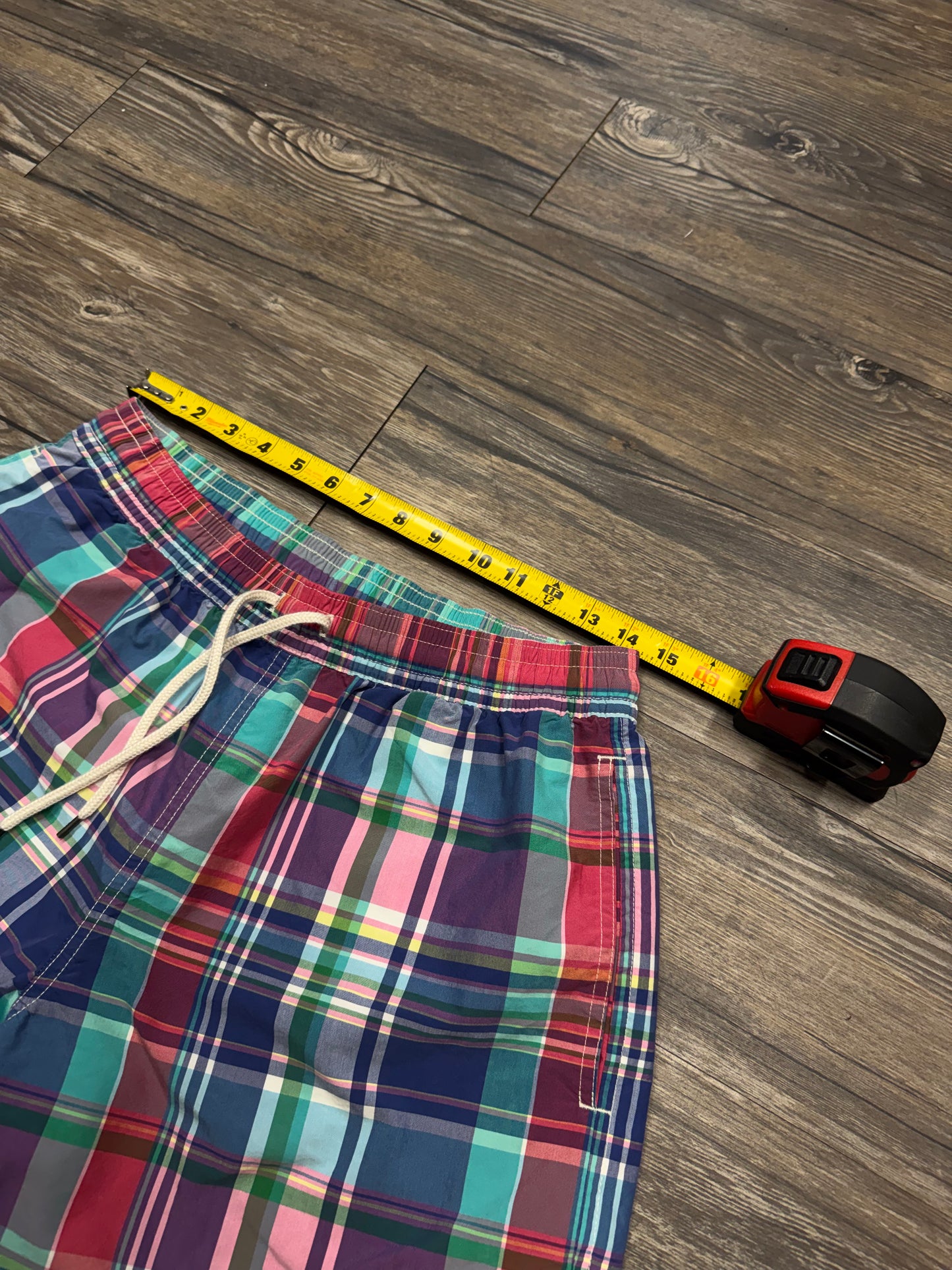POLO RALPH LAUREN PLAID SWIM SHORTS (M)
