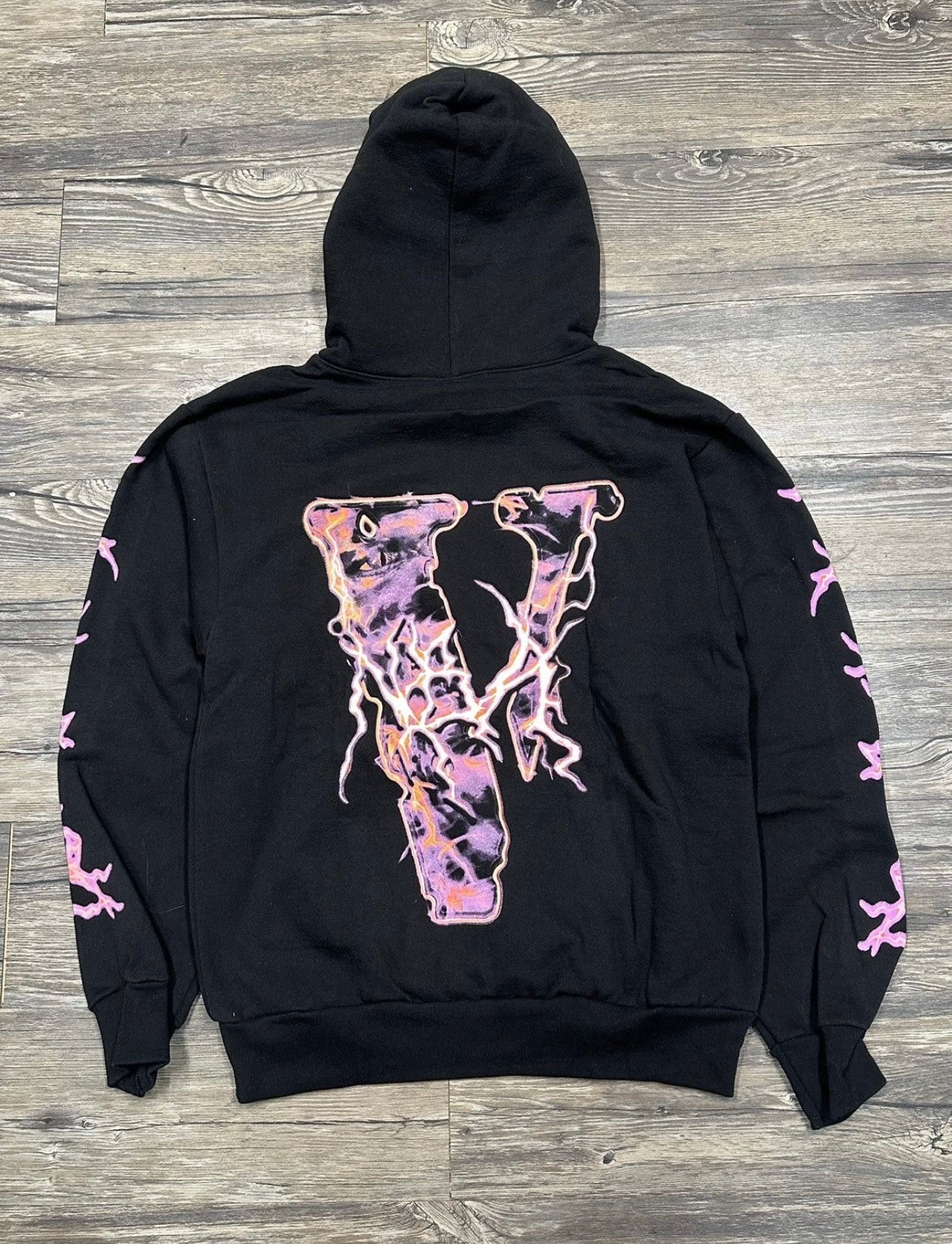 VLONE LIGHTING HOODIE (SMALL)