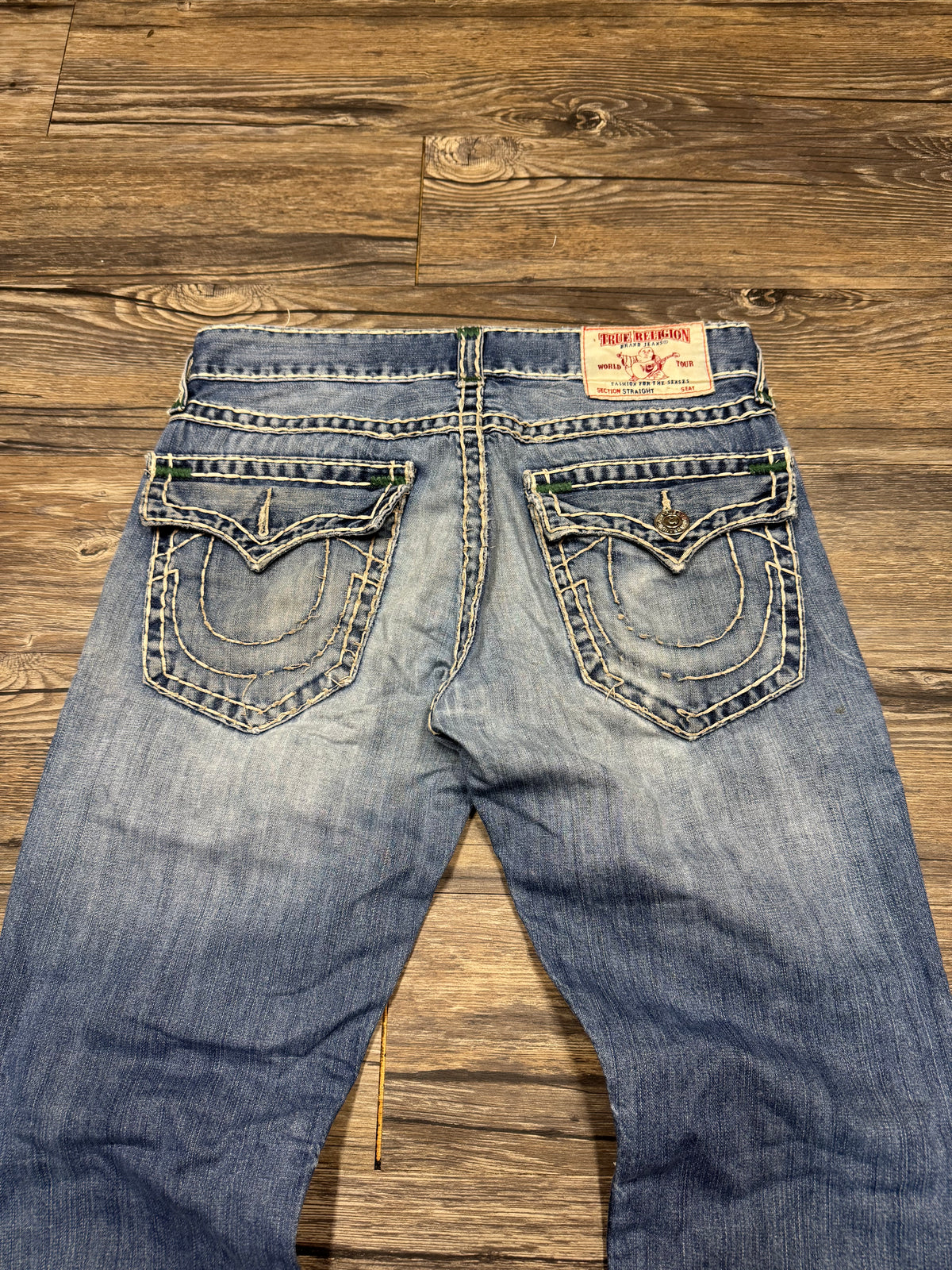 TRUE RELIGION STRAIGHT LEG RICKY SUPER-T STITCH JEANS (31)