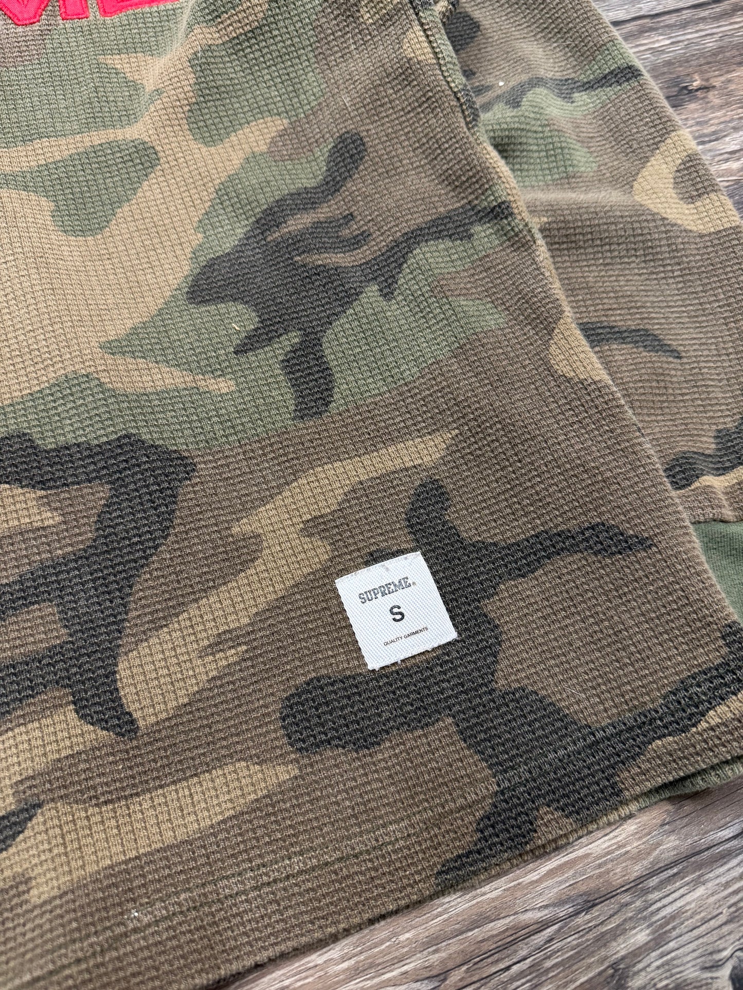 SUPREME CAMO HOODED THERMAL TEE (S)