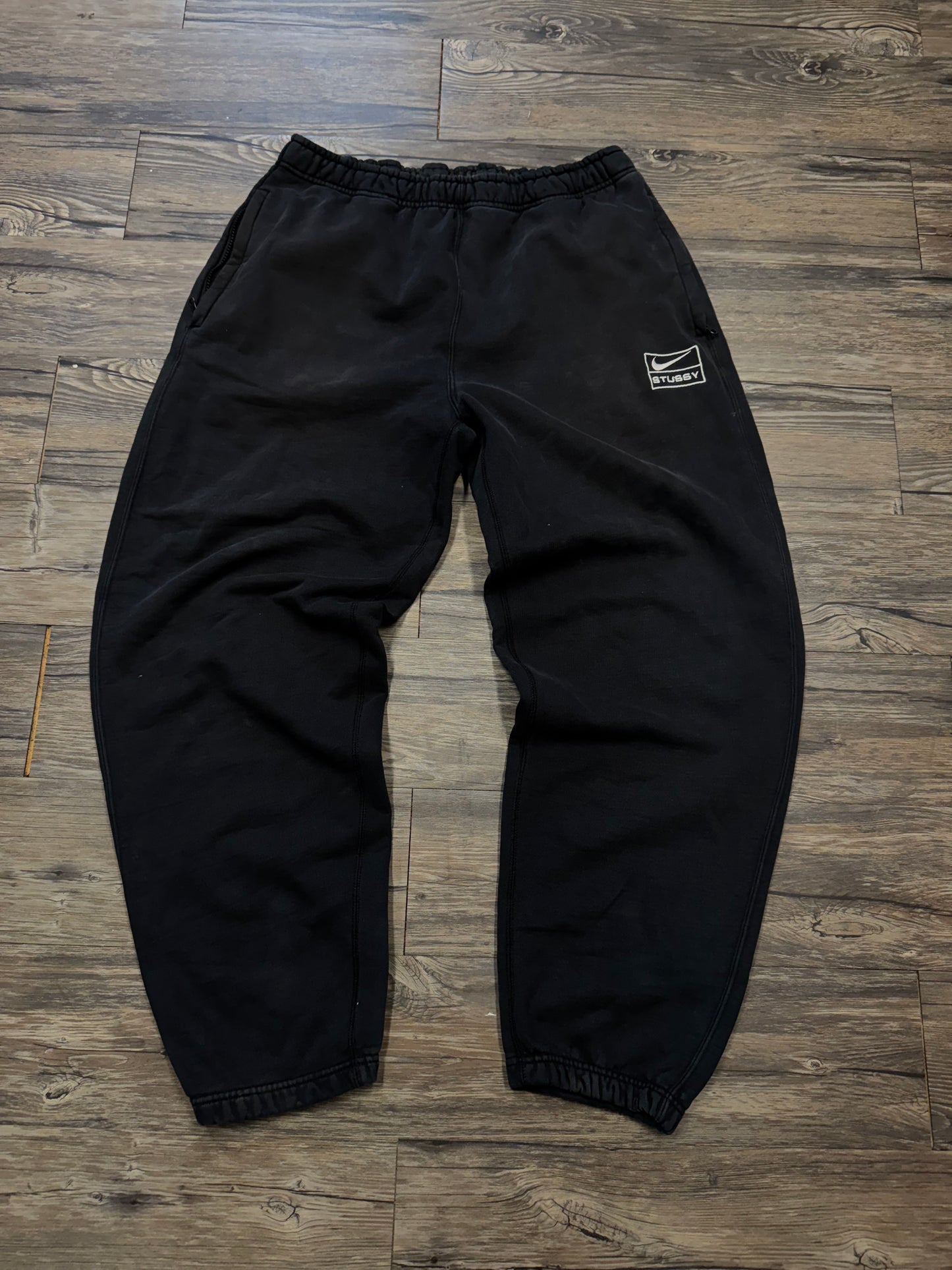 NIKE X STUSSY BAGGY FADED BLACK SWEATPANTS (M)