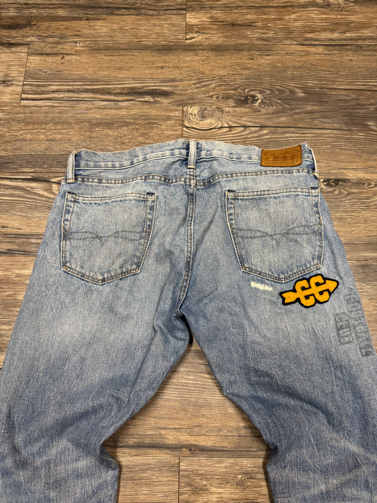 POLO RALPH LAUREN PATCHWORK LIGHTWASH JEANS (33)