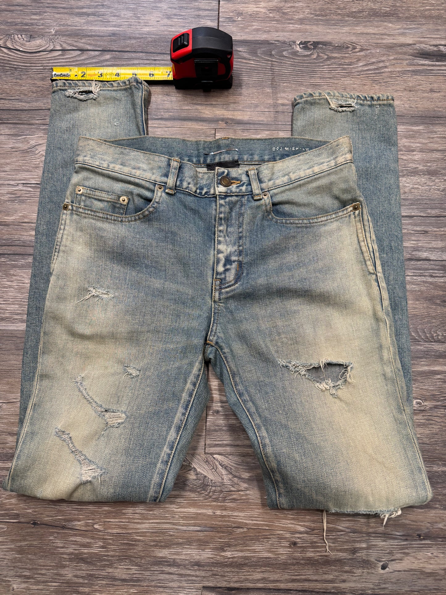 SAINT LAURENT PARIS ‘18 CRASH LIGHTWASH JEANS (28)