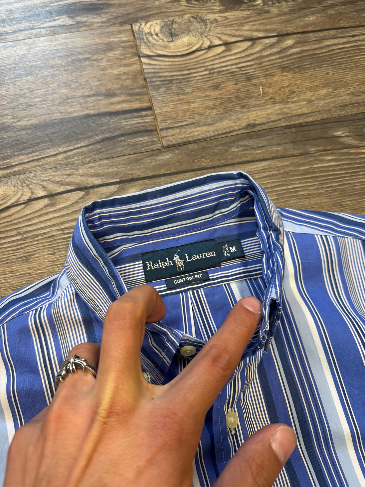 POLO RALPH LAUREN BABY BLUE STRIPED BUTTON UP SHIRT (M)