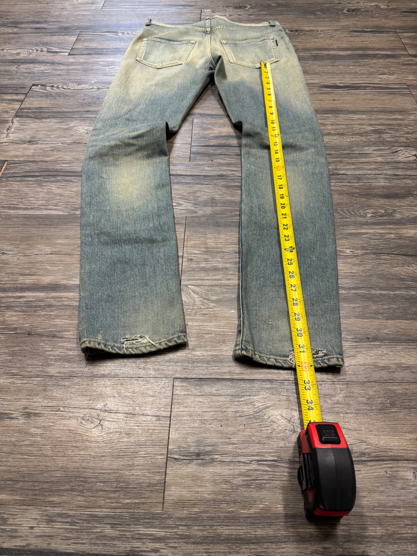 SAINT LAURENT PARIS ‘18 CRASH LIGHTWASH JEANS (28)