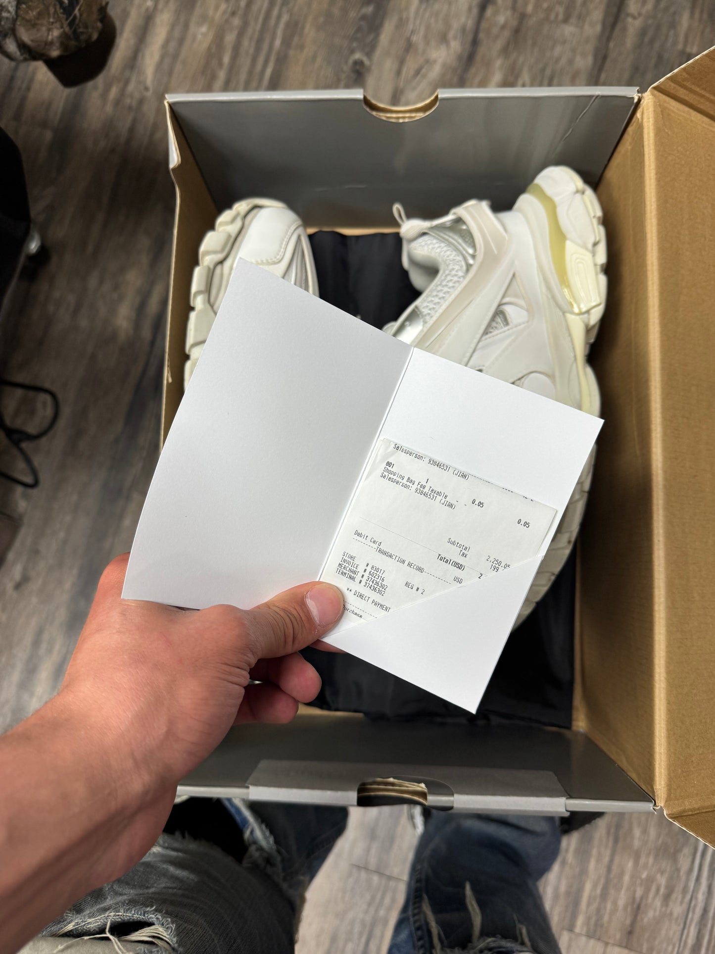 BALENCIAGA WHITE TRACK RUNNER SNEAKER (42)