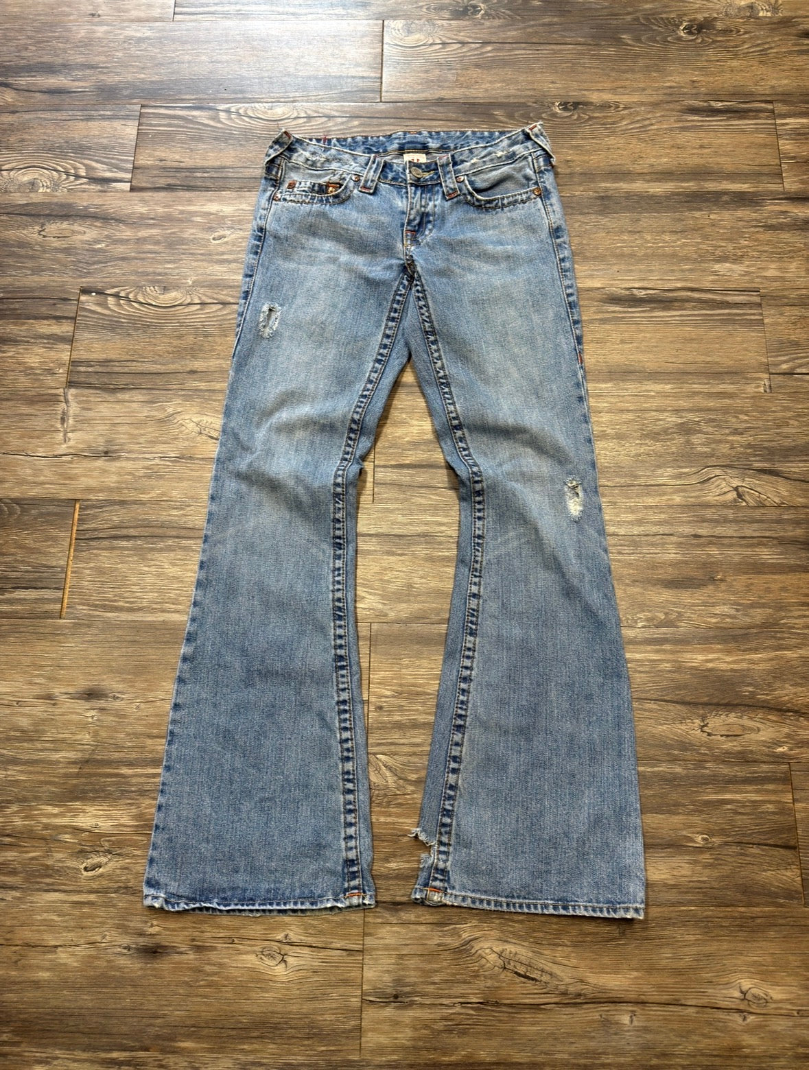 TRUE RELIGION WMNS EMBROIDERED FLARE JEANS (27)