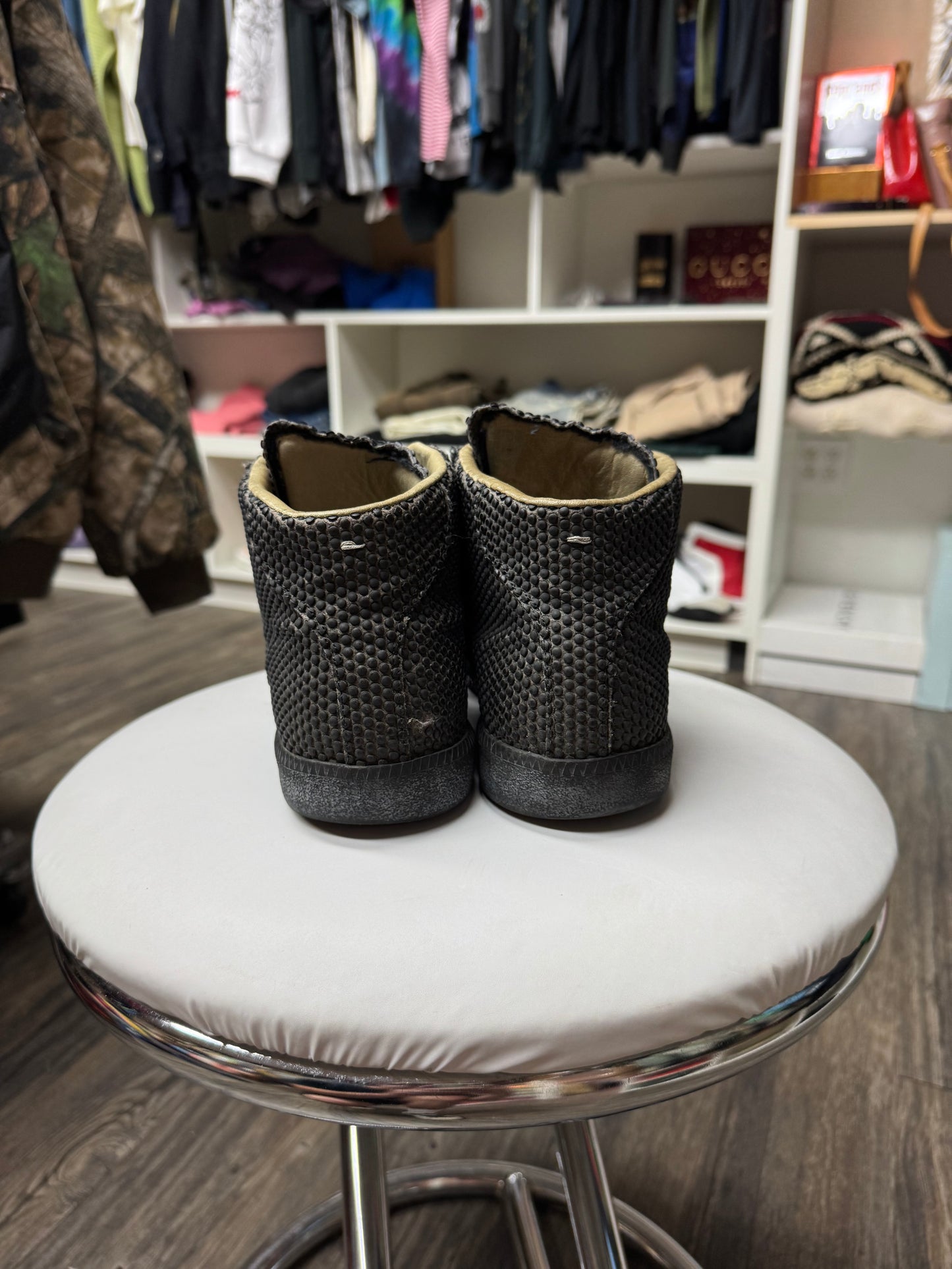 MAISON MARGIELA REPLICA DOTTED EYES HI-TOP GATS (41)