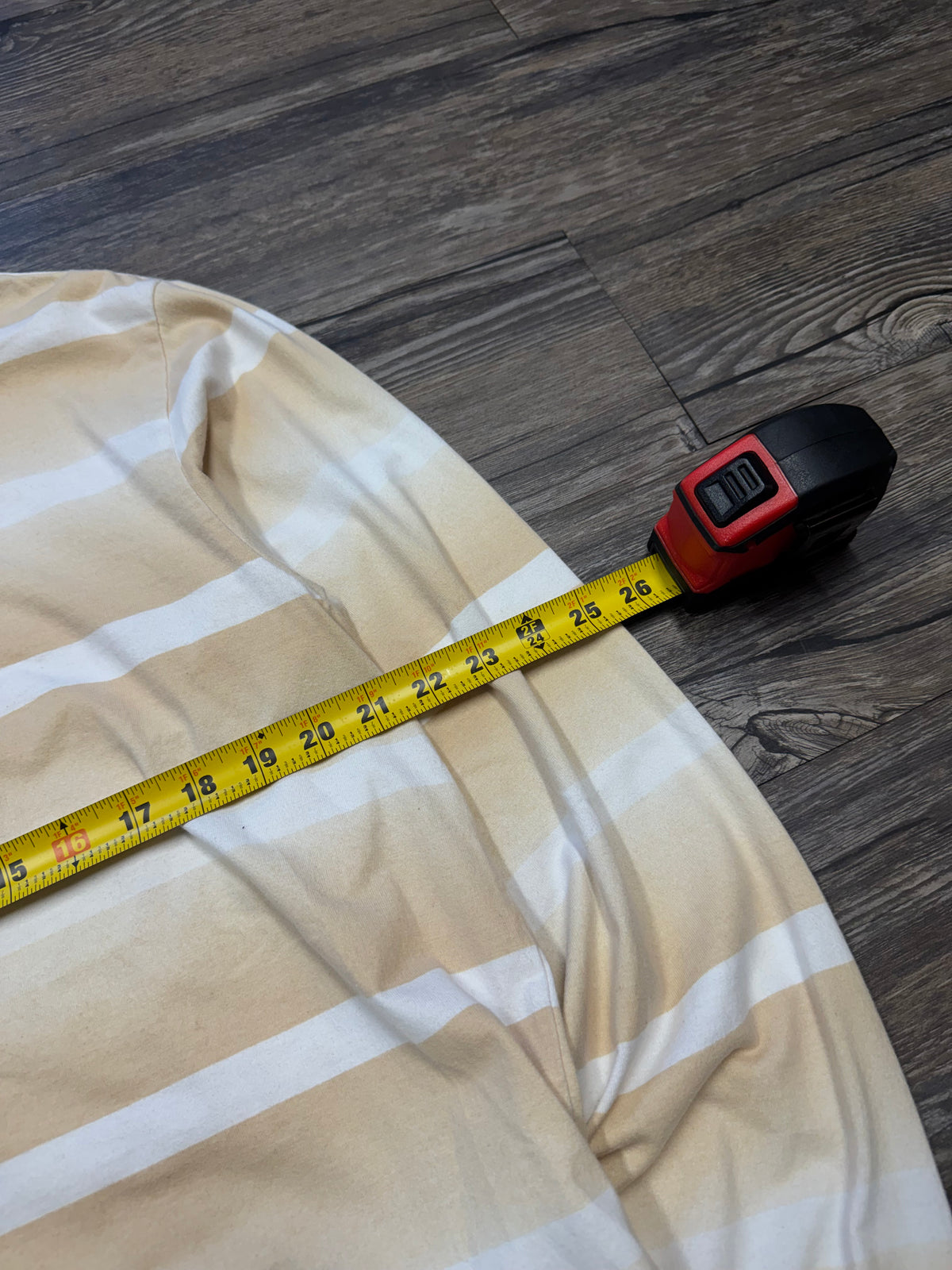 SUPREME CREME STRIPED LOGO CREWNECK (M)