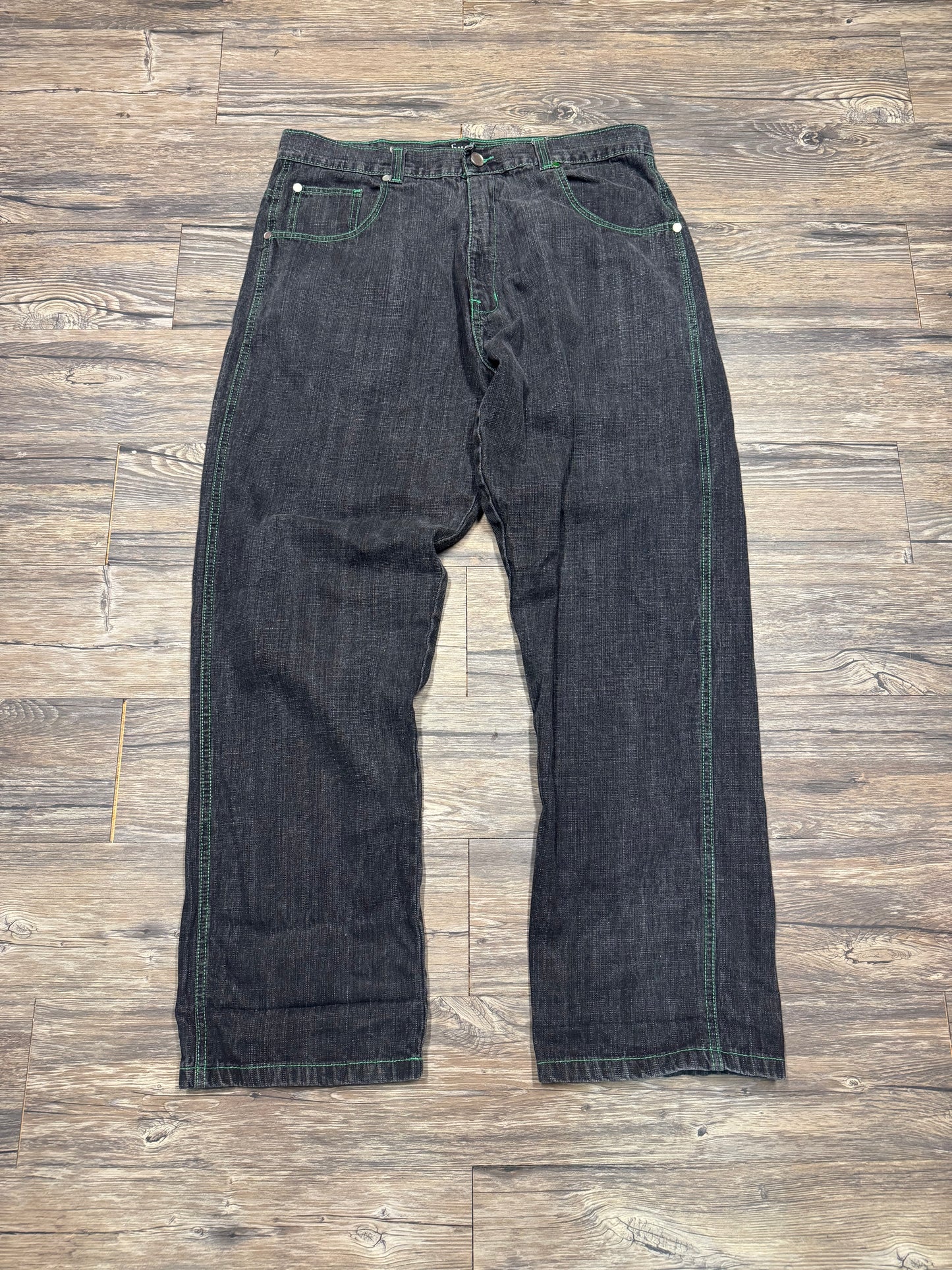 Y2K UBUG BLACK AND GREEN DENIM (40x34)