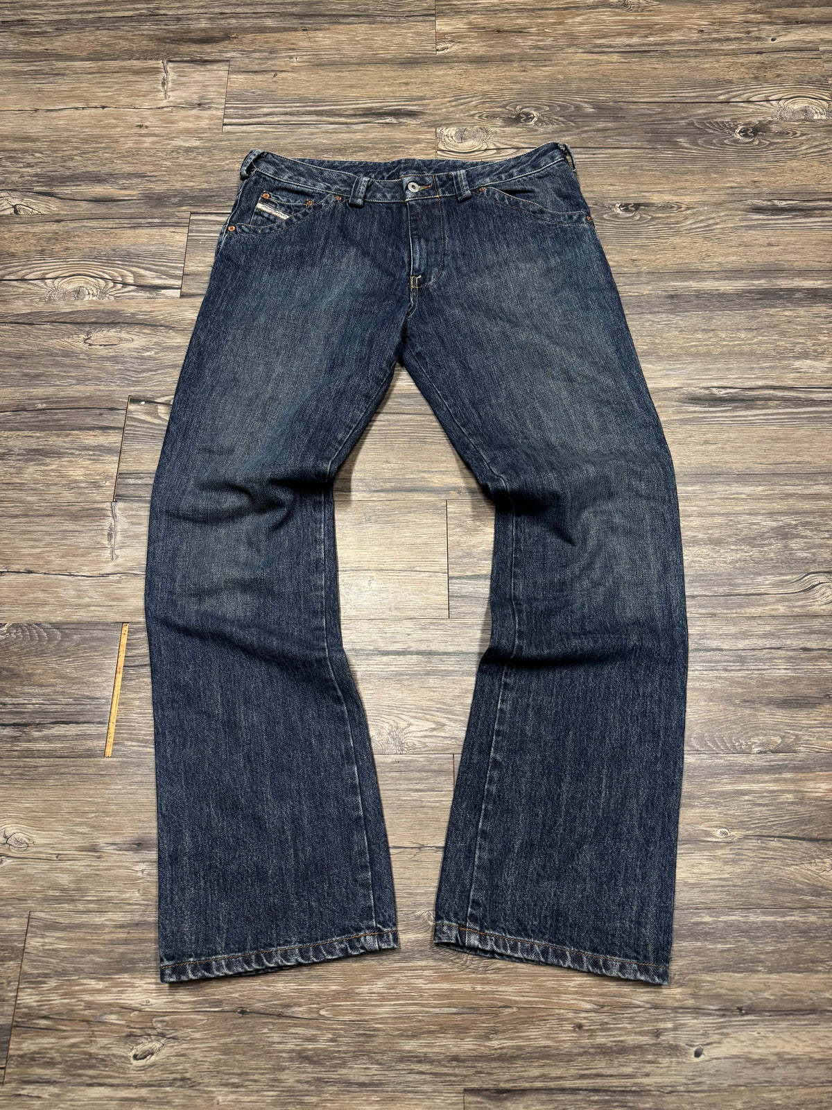 DIESEL DARKWASH DENIM JEANS (34)