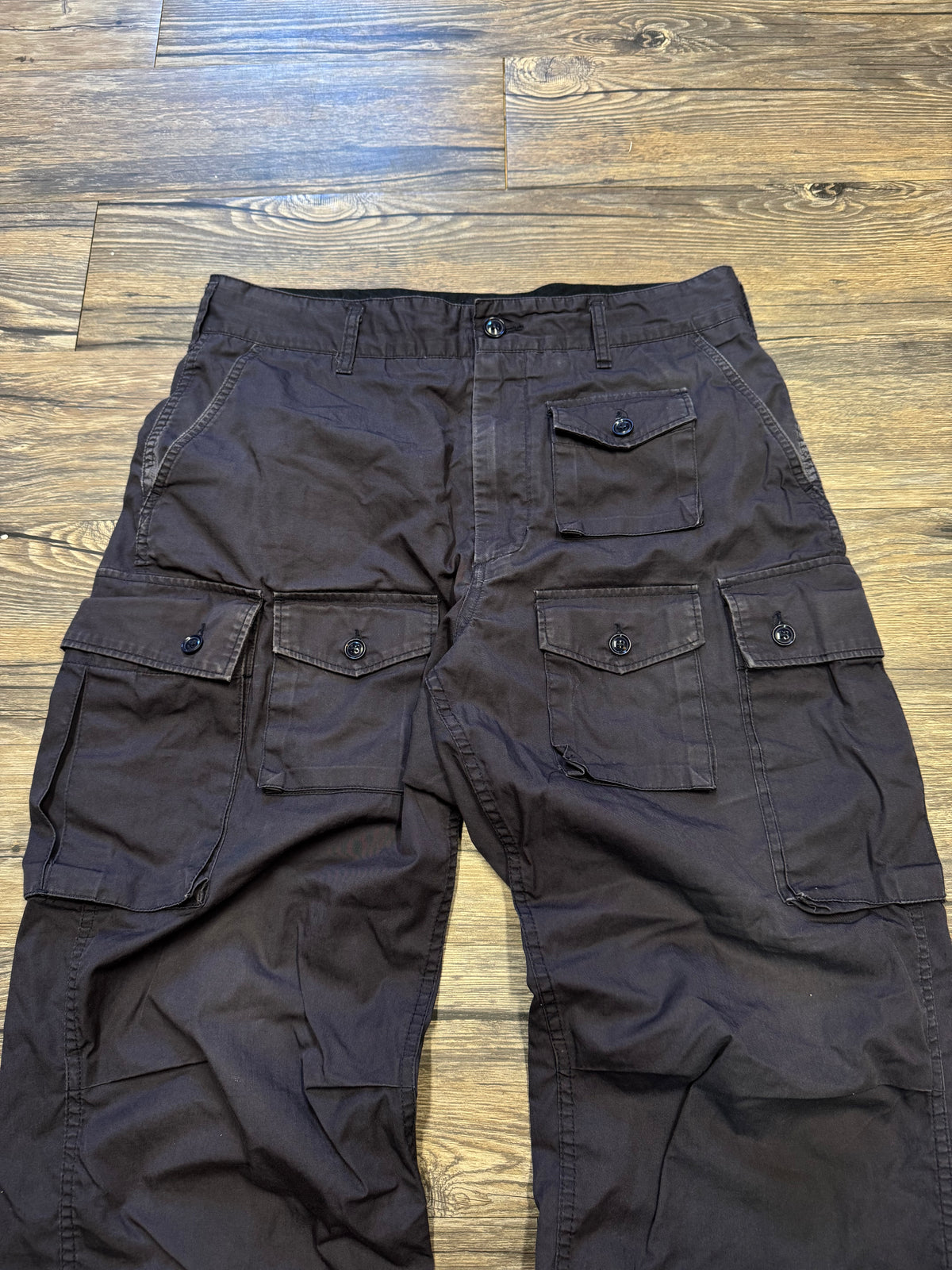 ENGINEERED GARMENTS TACTICAL CARGO PANTS (M)