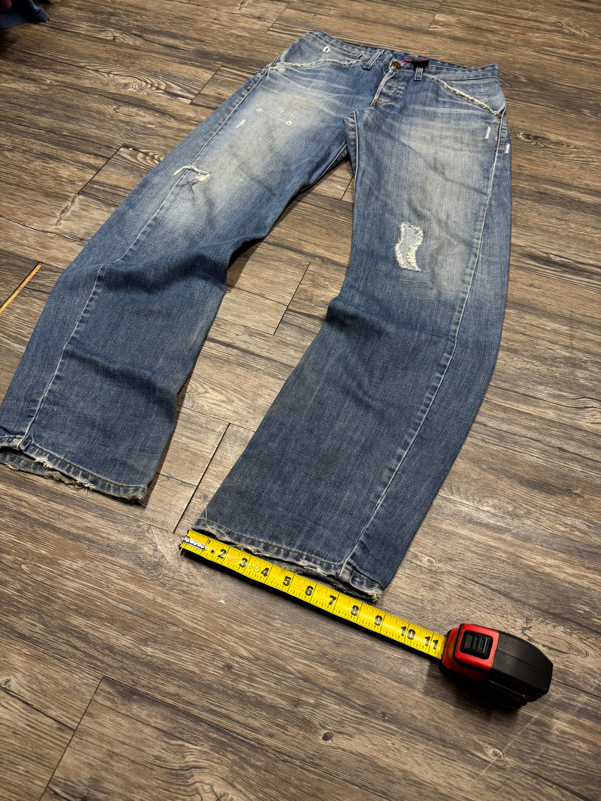 LEVIS STRAIGHT FIT FADED ENGINEERED JEANS (31)