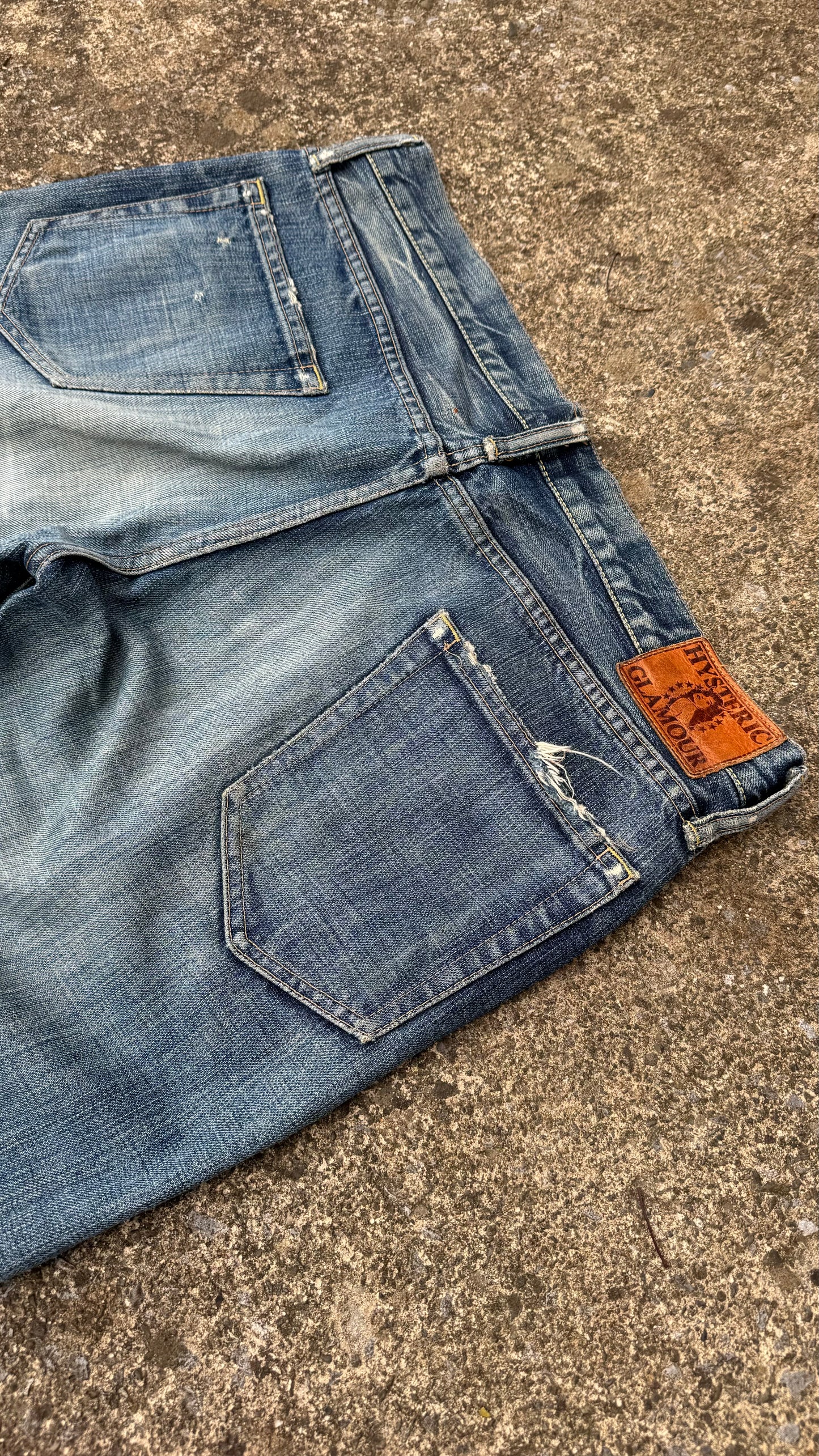 HYSTERIC GLAMOUR KNEE CUT DENIM (34)