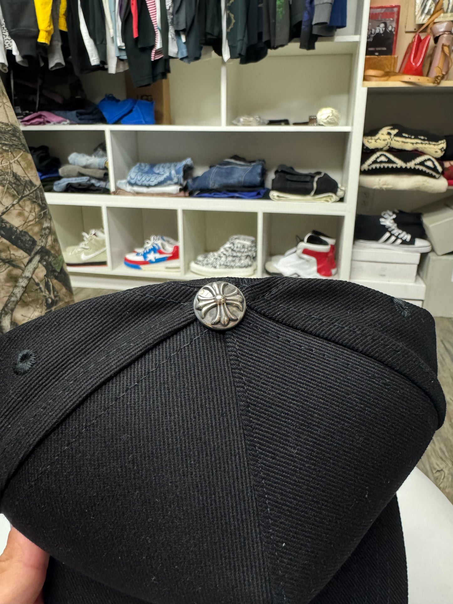 CHROME HEARTS DENIM HORSESHOE TRUCKER HAT (OS)