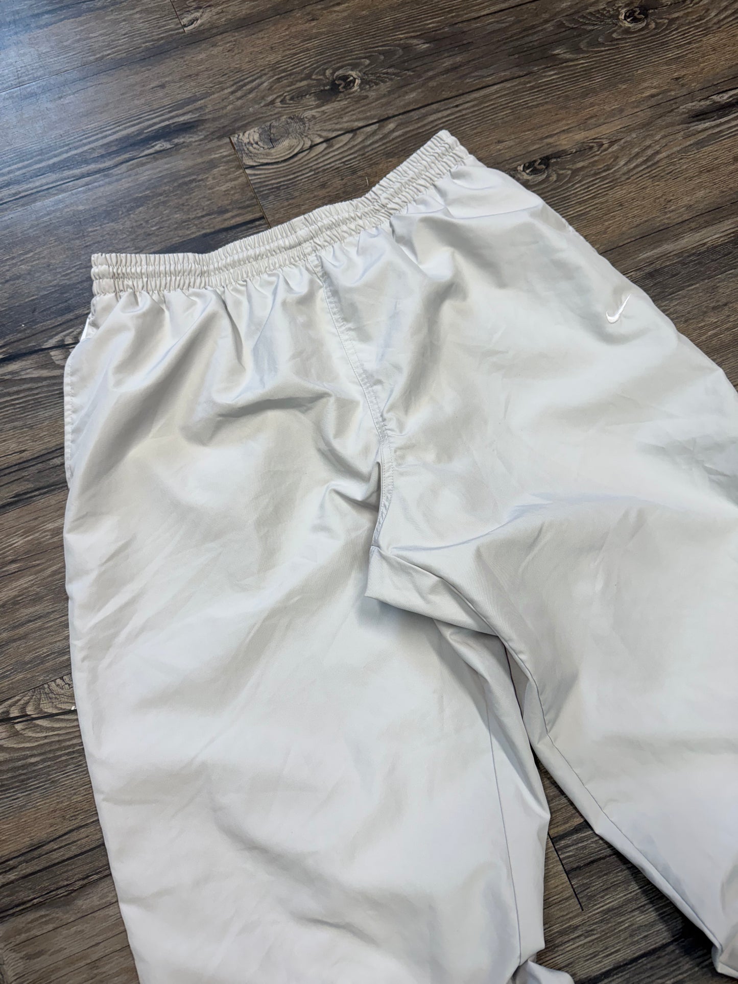 NIKE WOVEN VINTAGE TRACK PANTS STRIPED LEG (XL)