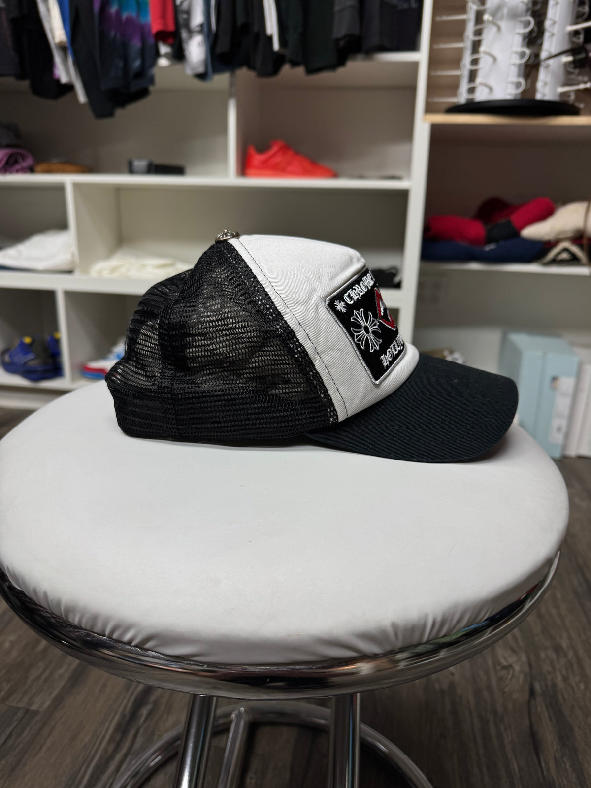 CHROME HEARTS CHOMPER TRUCKER HAT (OS)