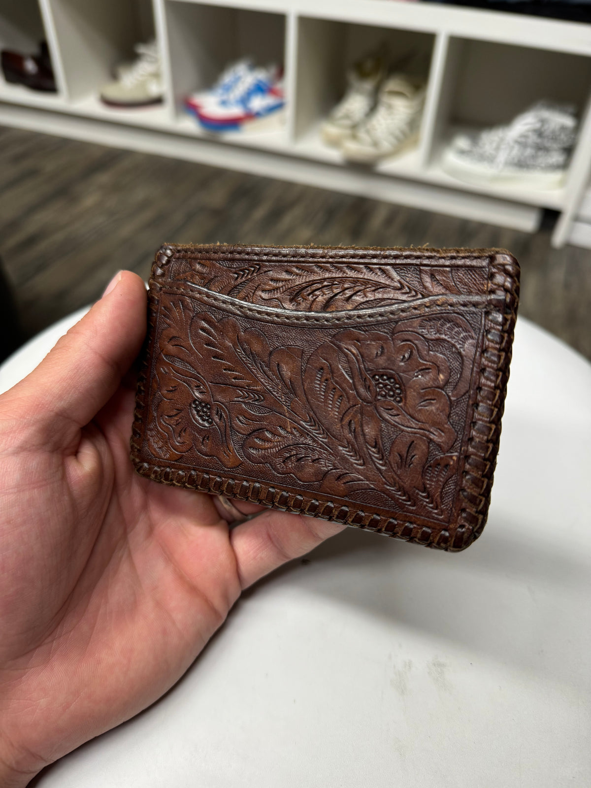 POLO RALPH LAUREN LEATHER TOOLED SINGLE FOLD CARD HOLDER (OS)