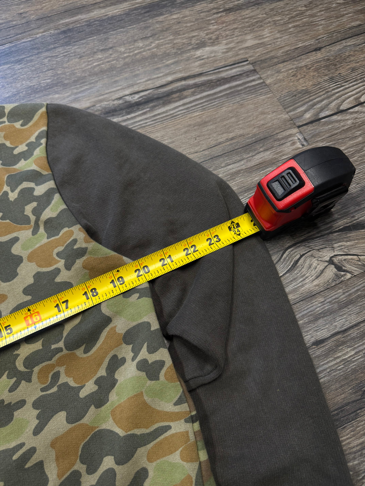 RALPH LAUREN DENIM & SUPPLY CAMO MIXED COLOR SWEATER (M)