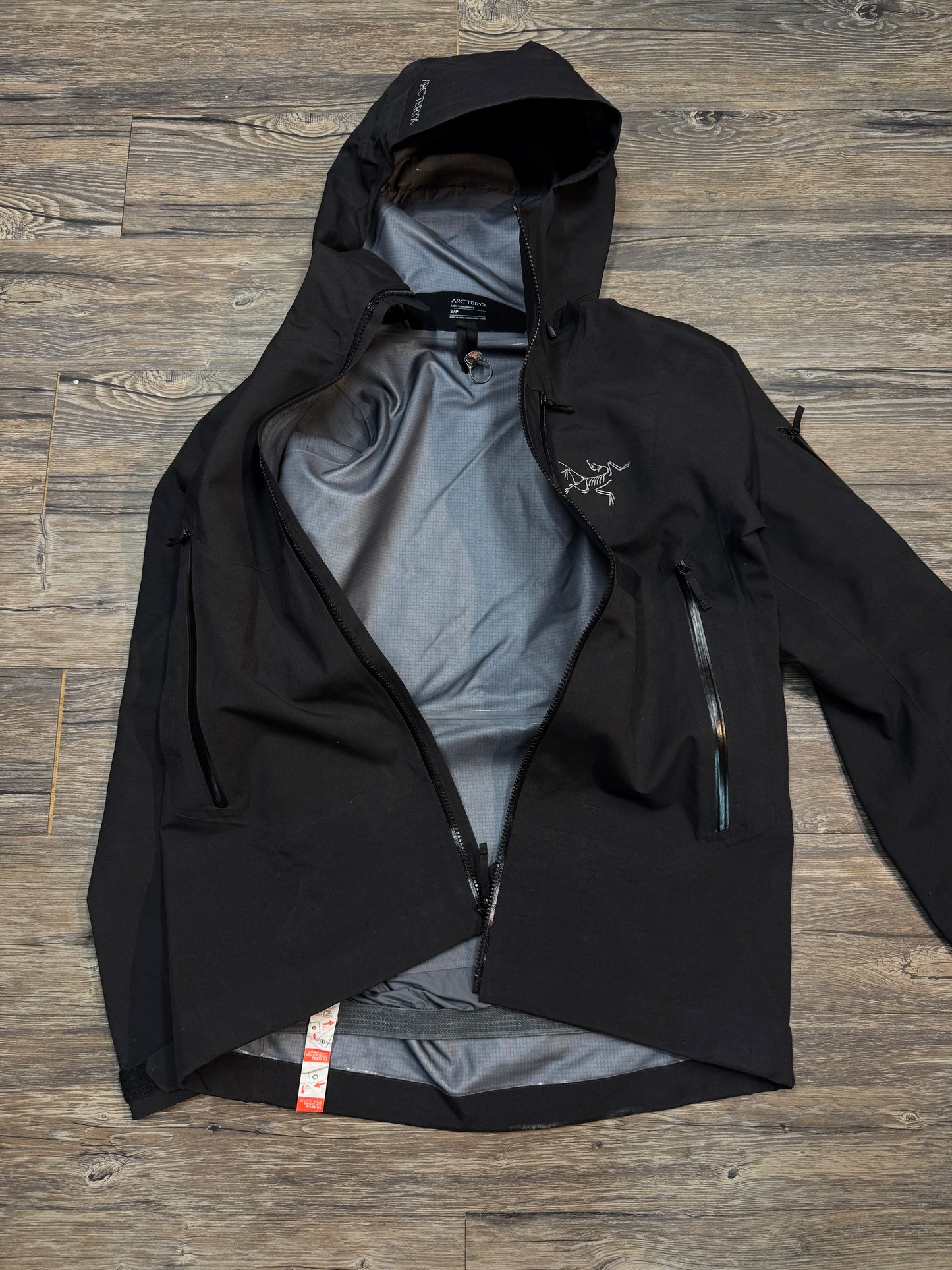 ARCTERYX ZIP-UP JACKET BETA AR (SMALL)