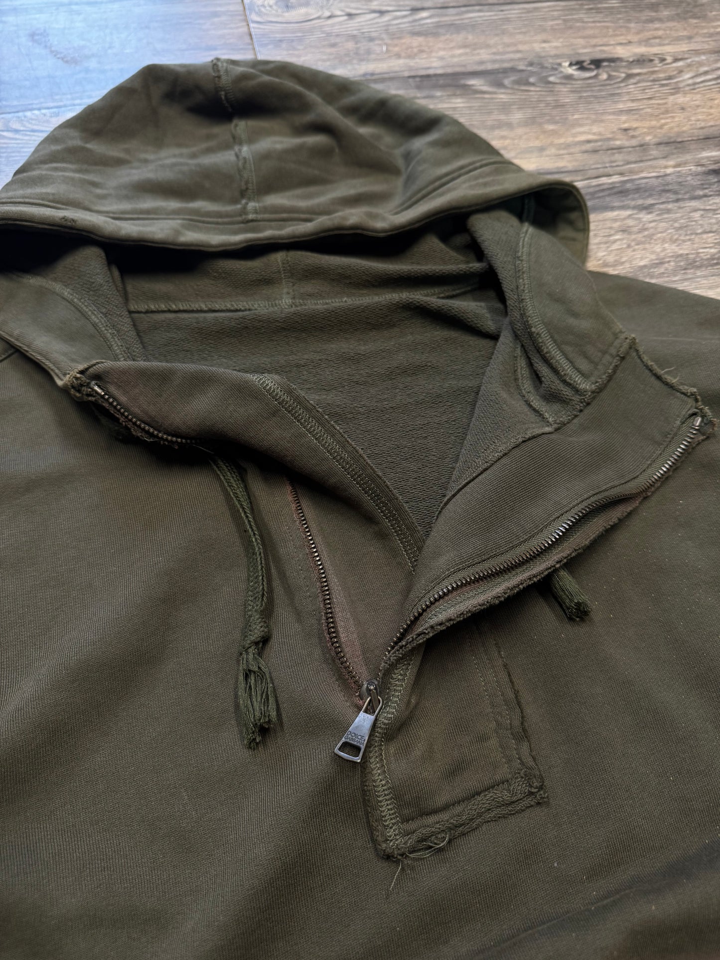 DOLCE & GABBANA MILITARY HOODIE (L-XL)
