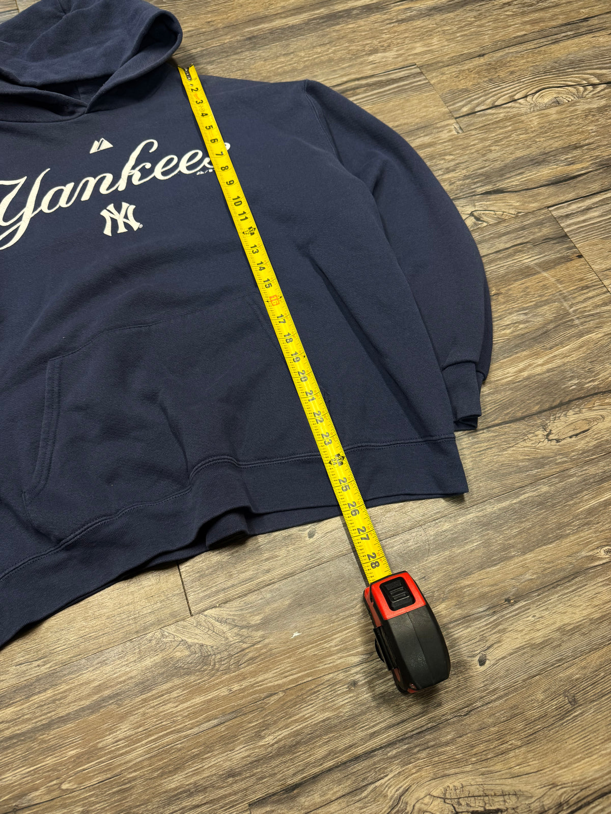 YANKEE’S MAJESTIC BOXY FADED VINTAGE HOODIE (L)
