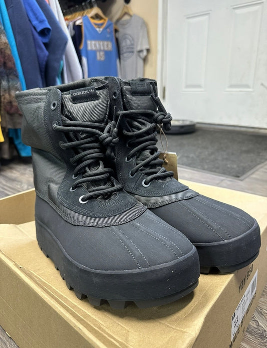 YEEZY 950 X ADIDAS BOOTS (M 11)