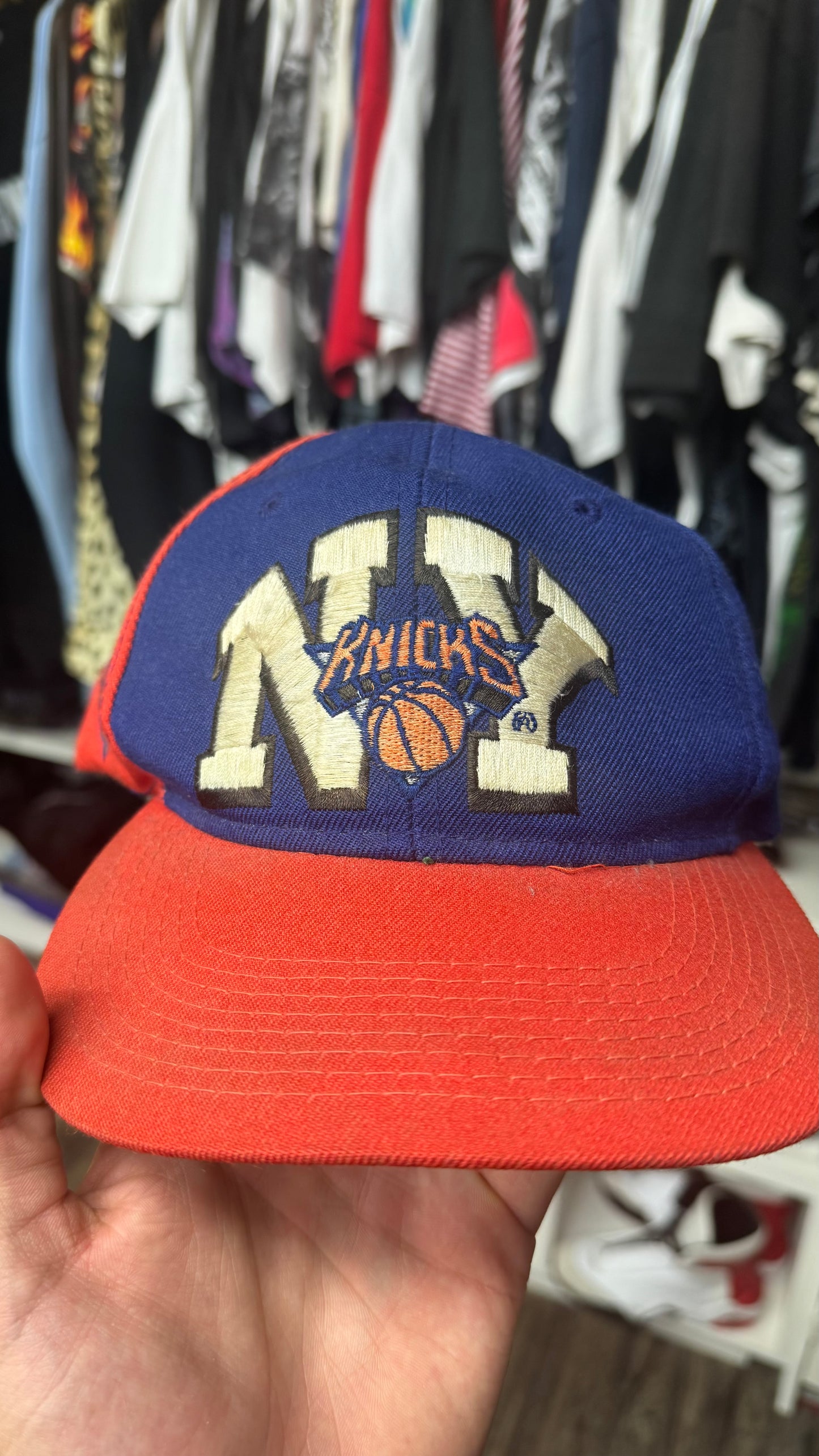 KNICKS 90s SNAP BACK (OS)