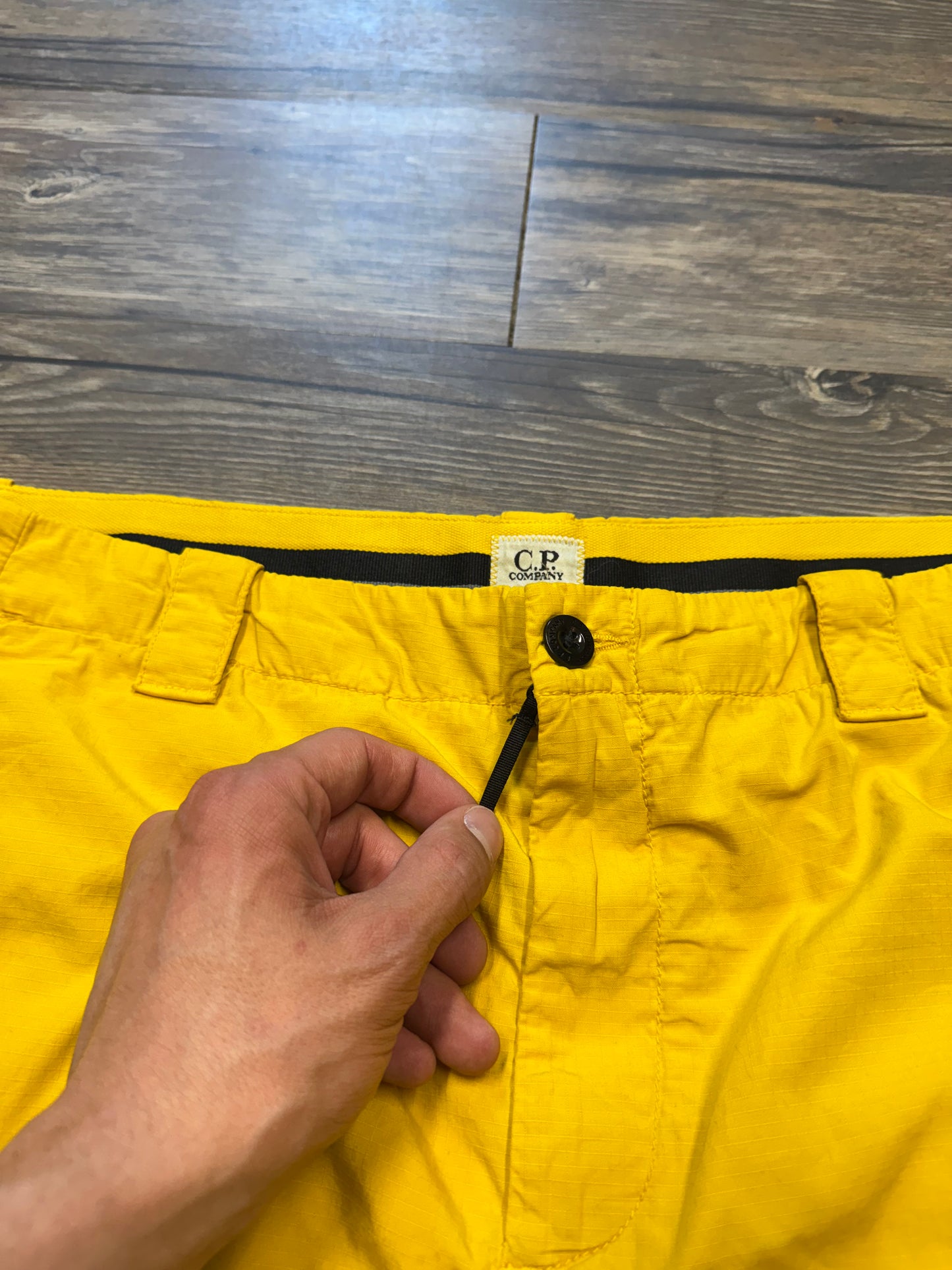CP COMPANY RIPSTOP BERMUDA CARGO SHORTS (34)