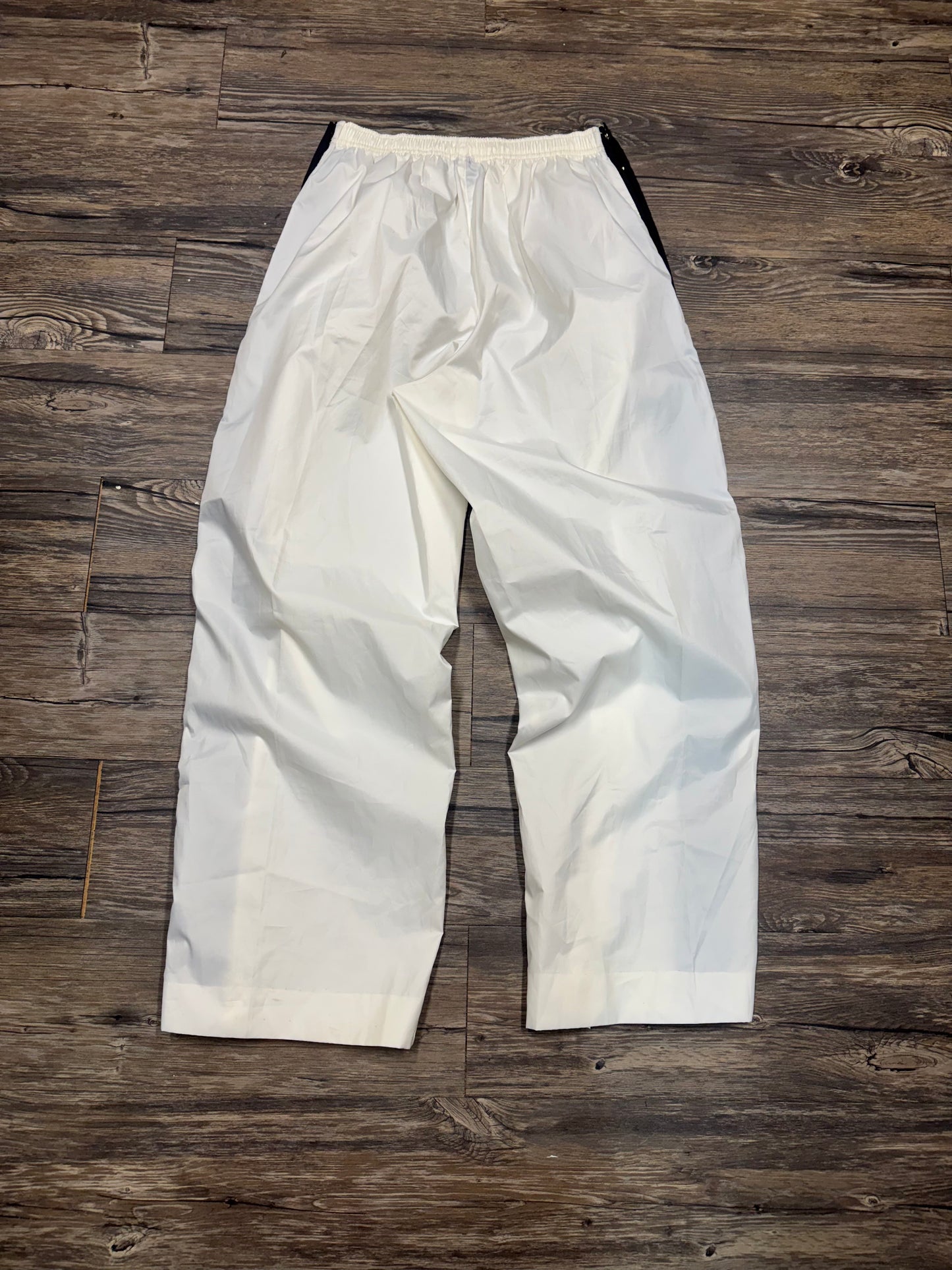VTG 00’s NIKE TRACK PANTS (L-XL)