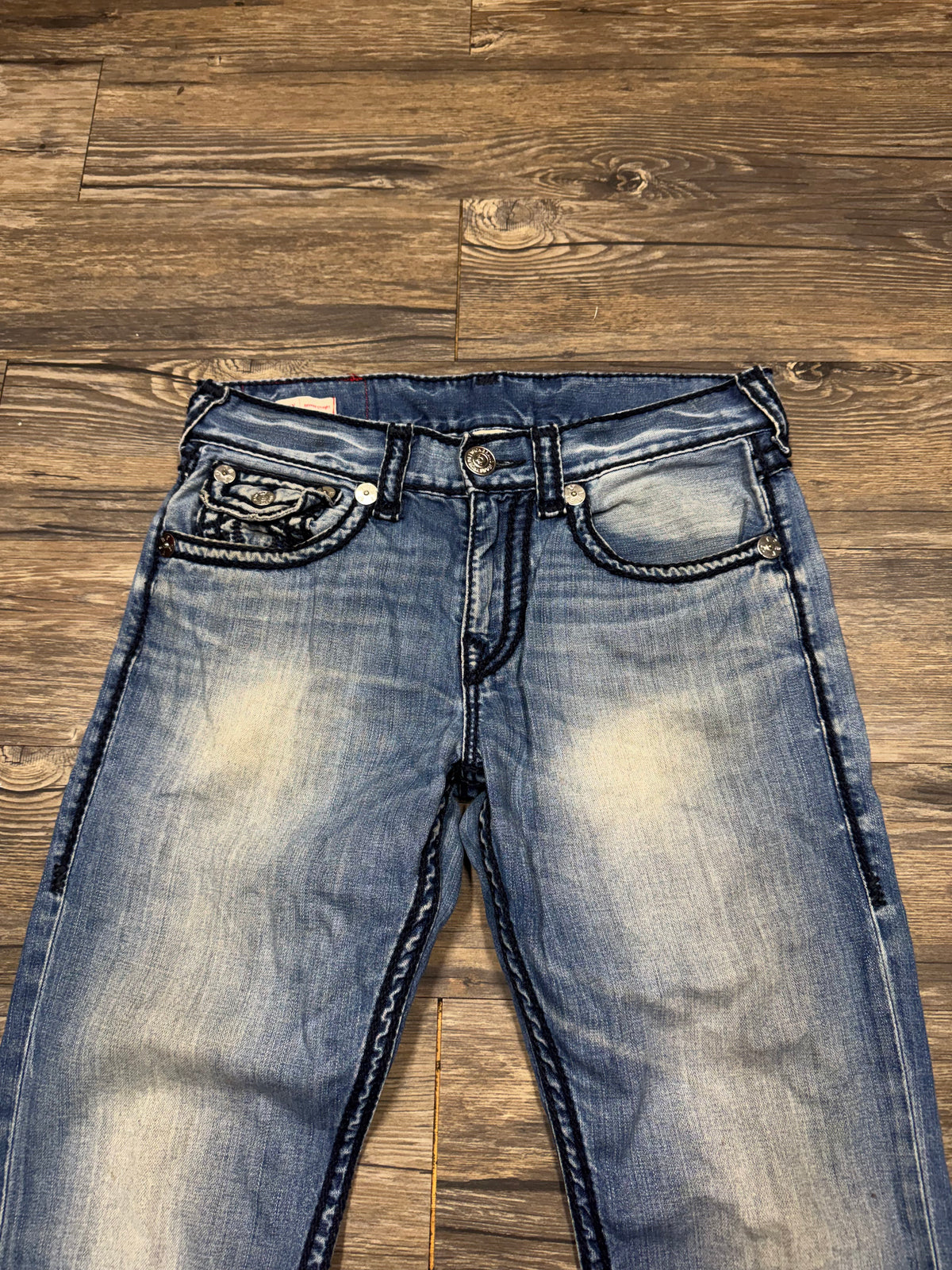 TRUE RELIGION RICKY RELAXED STRAIGHT LEG DARK BLUE STITCH JEANS (31)