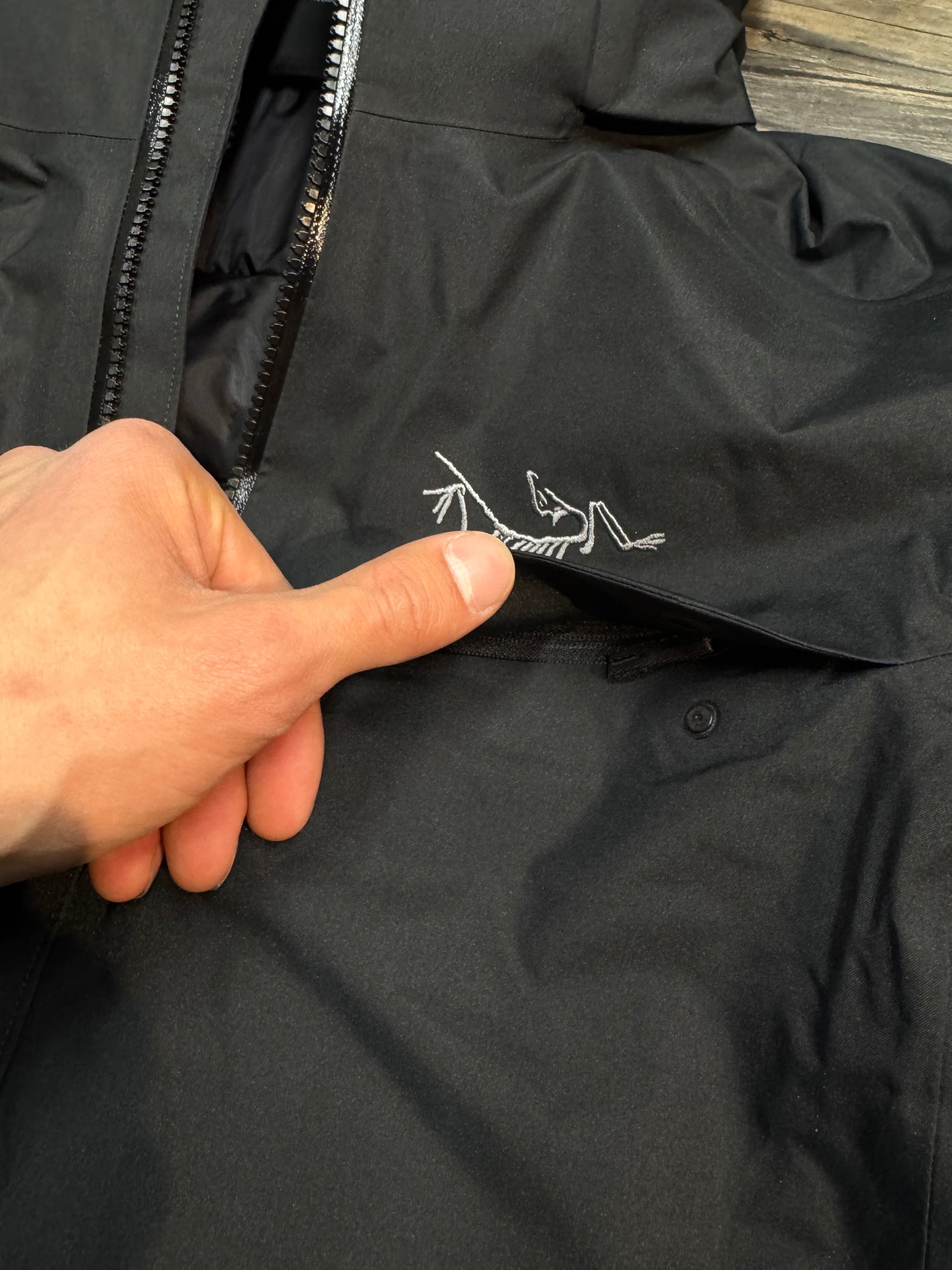 ARCTERYX MACAI INSULATED ZIP-UP JACKET (SMALL)