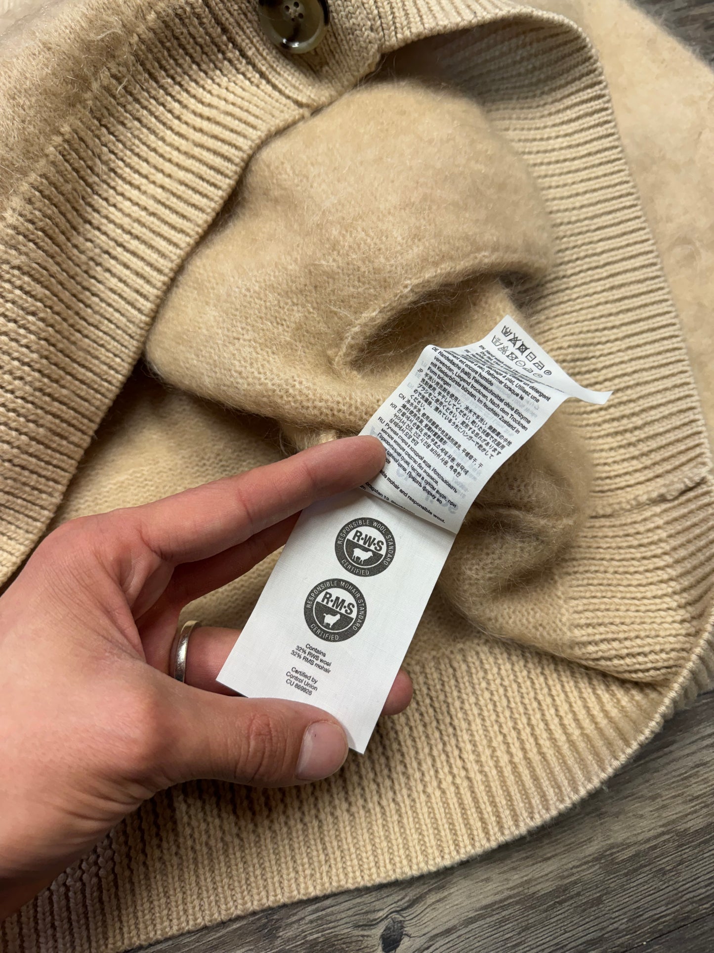 ACNE STUDIOS CREAM MOHAIR CARDIGAN (M)