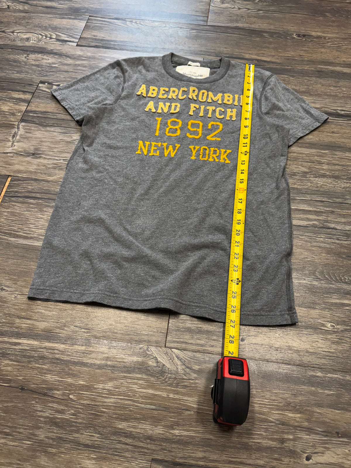 ABERCROMBIE & FITCH 1892 NEW YORK T-SHIRT (M)