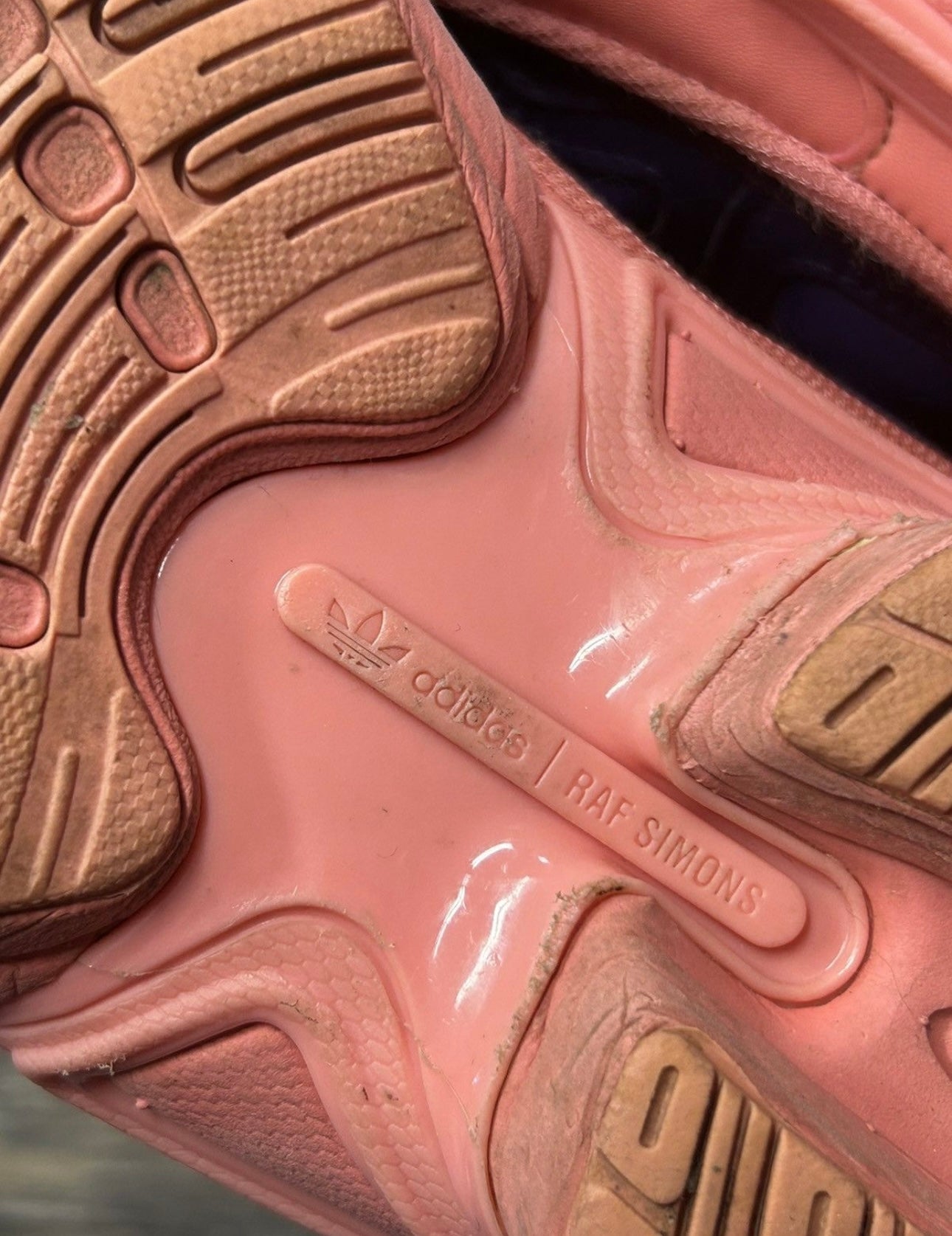 ADIDAS X RAF SIMONS LOW TOP SNEAKERS (M 9)
