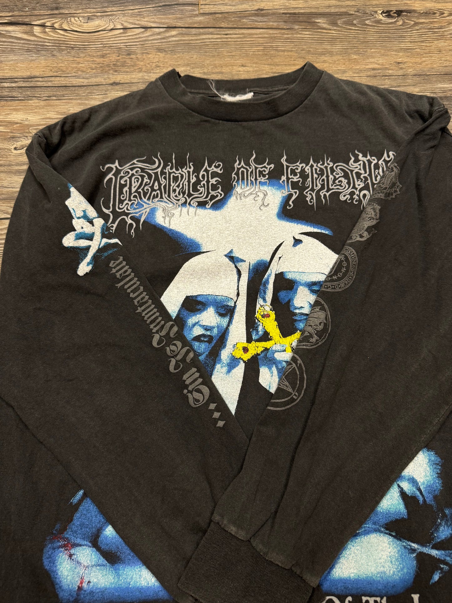 CRADLE OF ‘FILTH DECADENCE IS A VIRTUE’ FADED BOXY LONGSLEEVE (L)