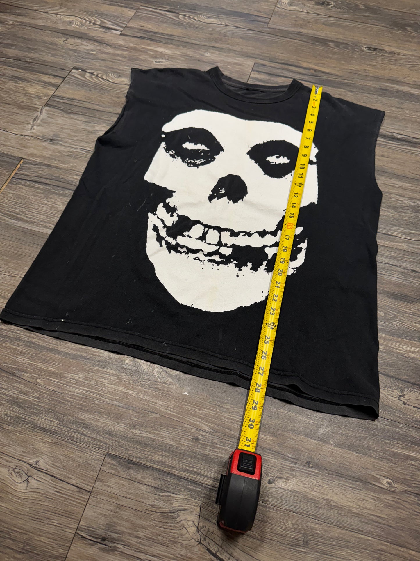 MISFITS Y2K FADED DOUBLE SKULL CUTOFF T-SHIRT (L)
