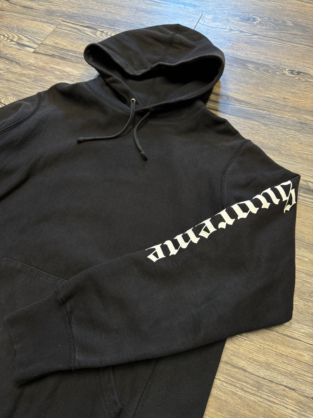 SUPREME SS14 DEAD KENNEDYS GRAVE HOODIE (M)