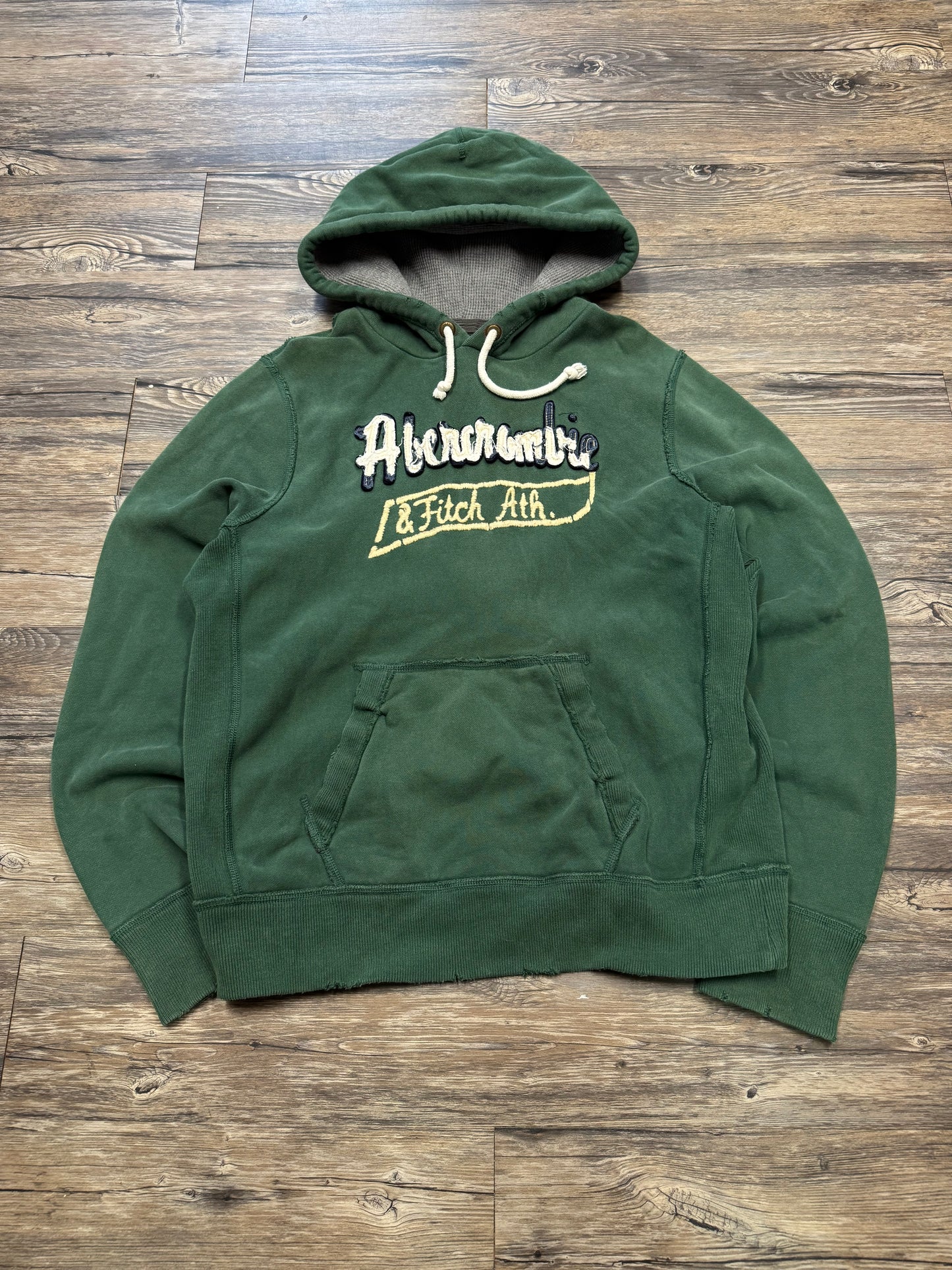 ABERCROMBIE & FITCH VINTAGE DISTRESSED HOODIE (XL)