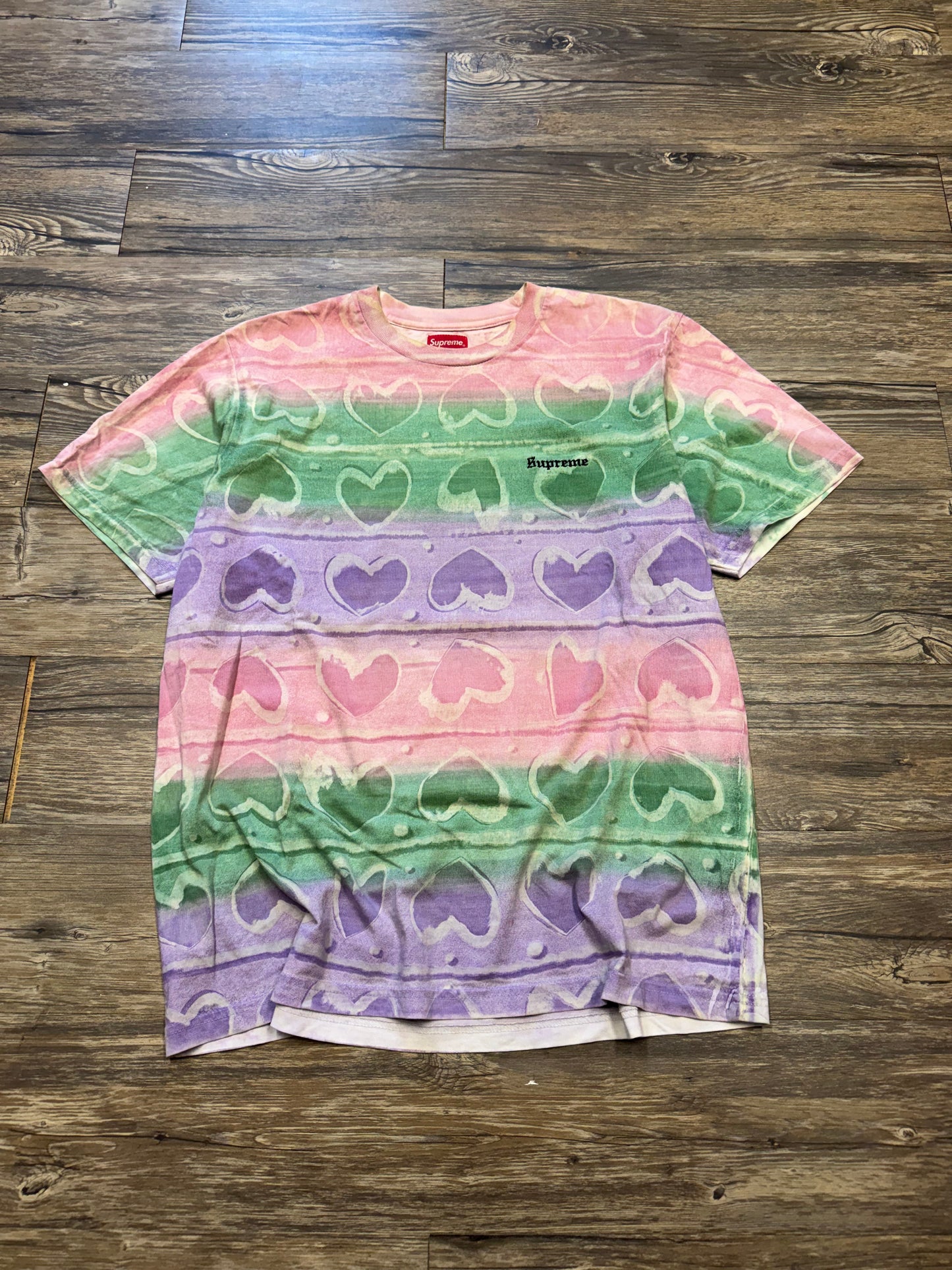 SUPREME AOP HEARTS TIE-DYE T-SHIRT (L)