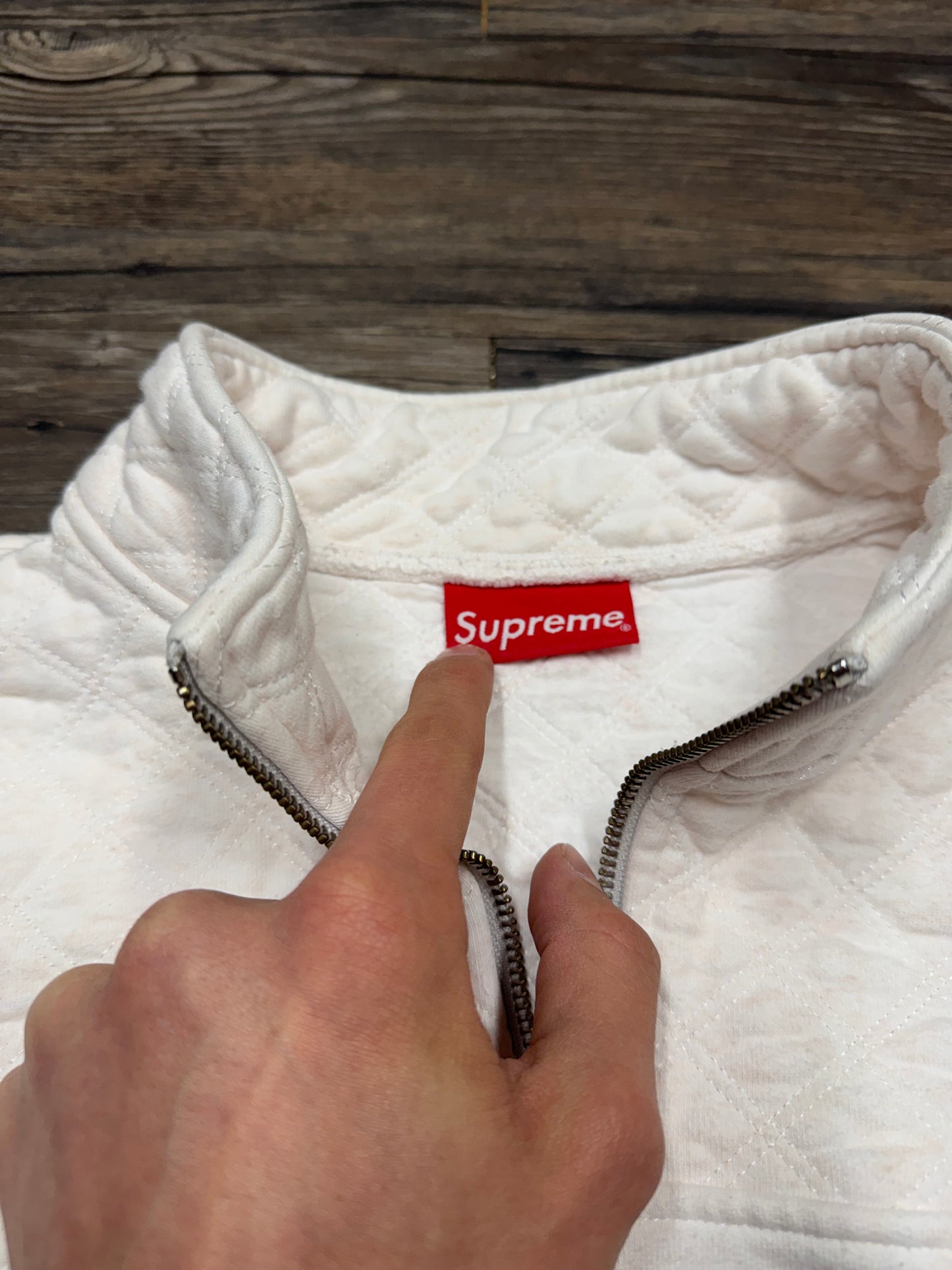SUPREME QUARTER ZIP (L)