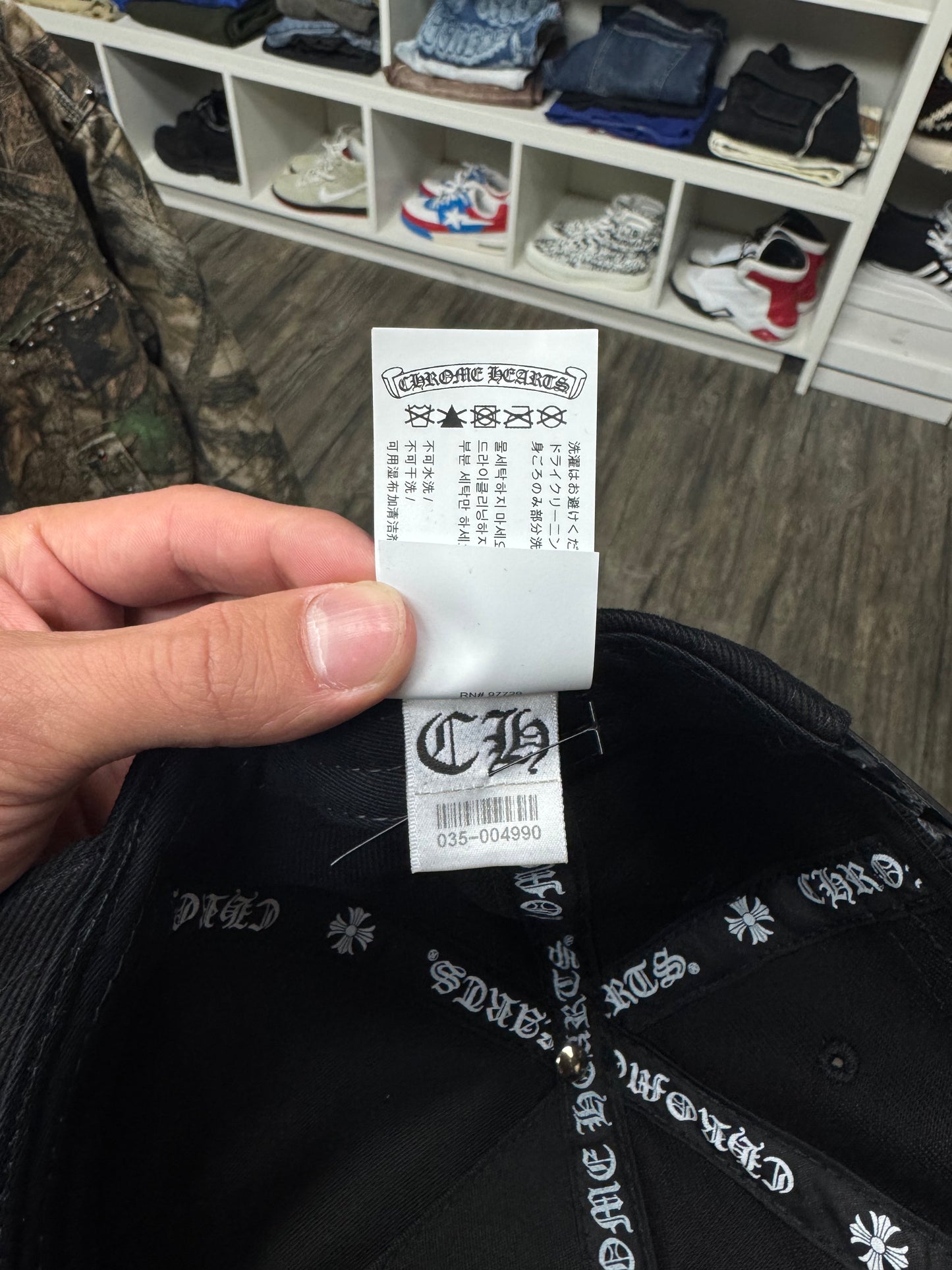 CHROME HEARTS DENIM HORSESHOE TRUCKER HAT (OS)