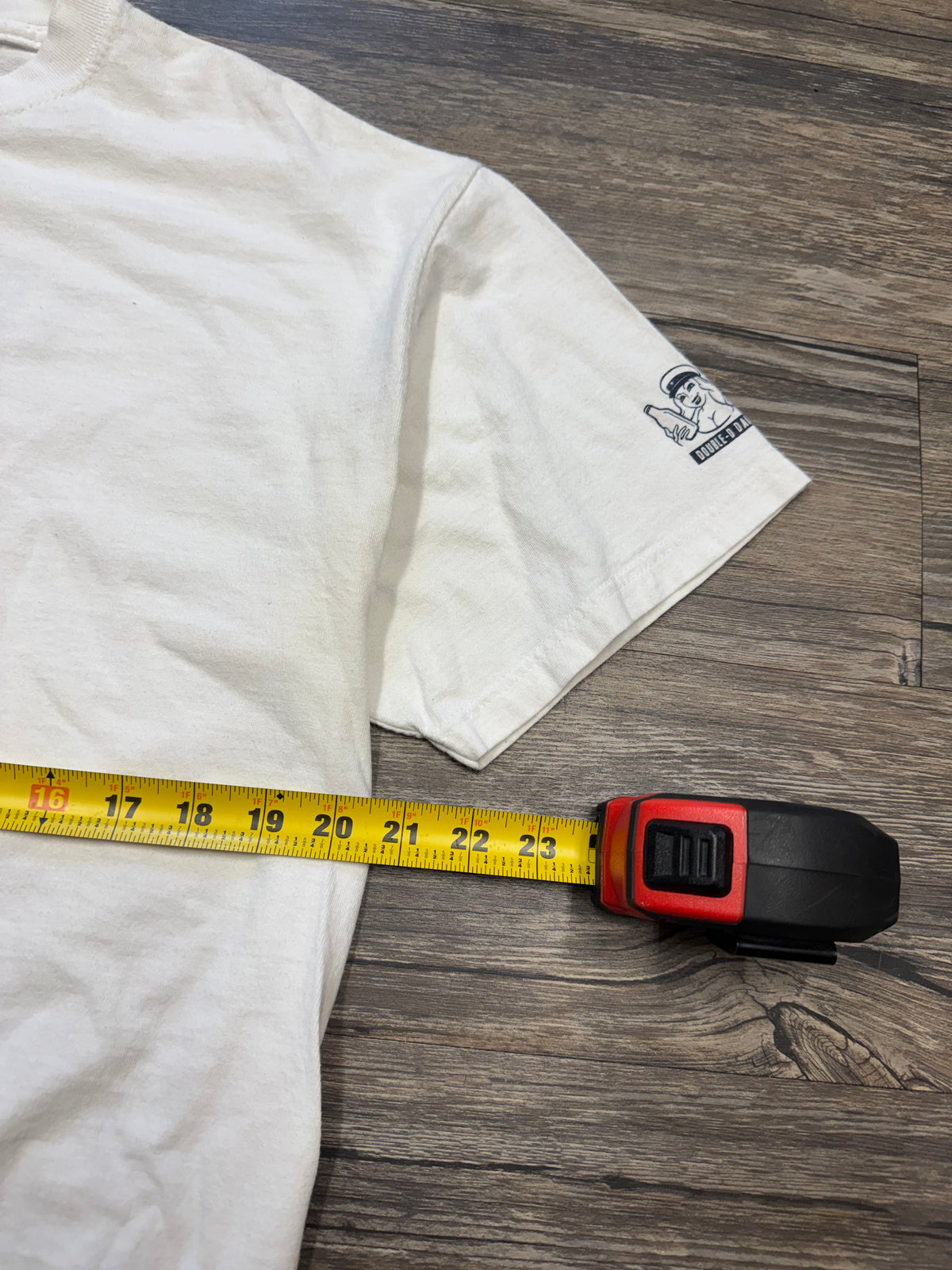 VINTAGE "FRESH JUGS" GRAPHIC T-SHIRT (M)